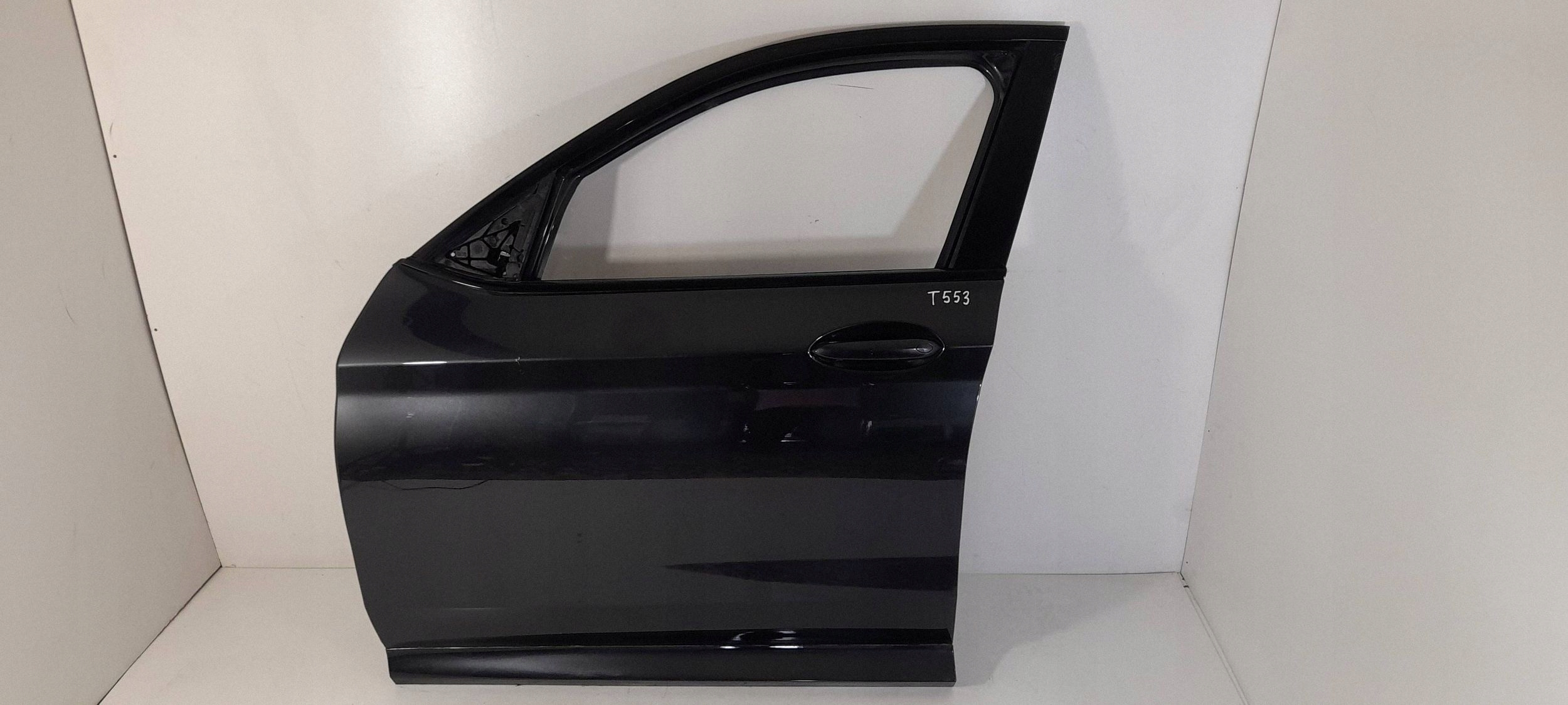 BMW X4 G02 door front left (T553)