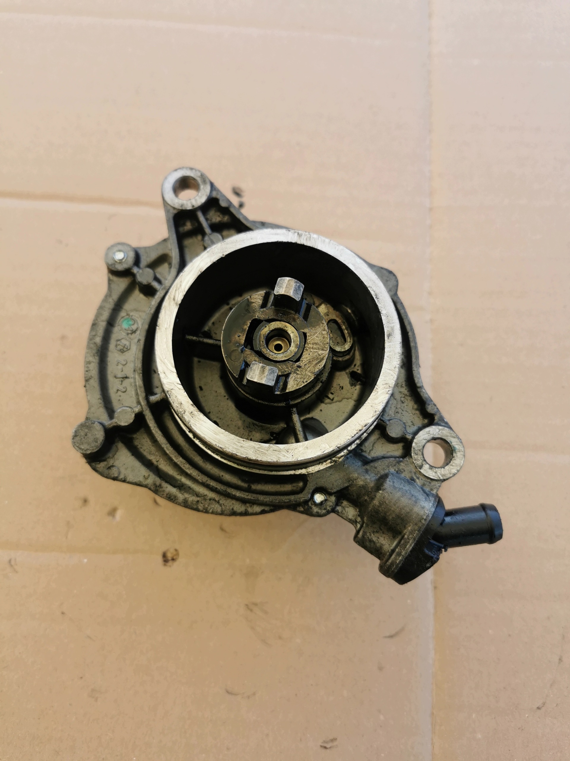 BMW 3 E46 pump vacual VACUUM 7281760200