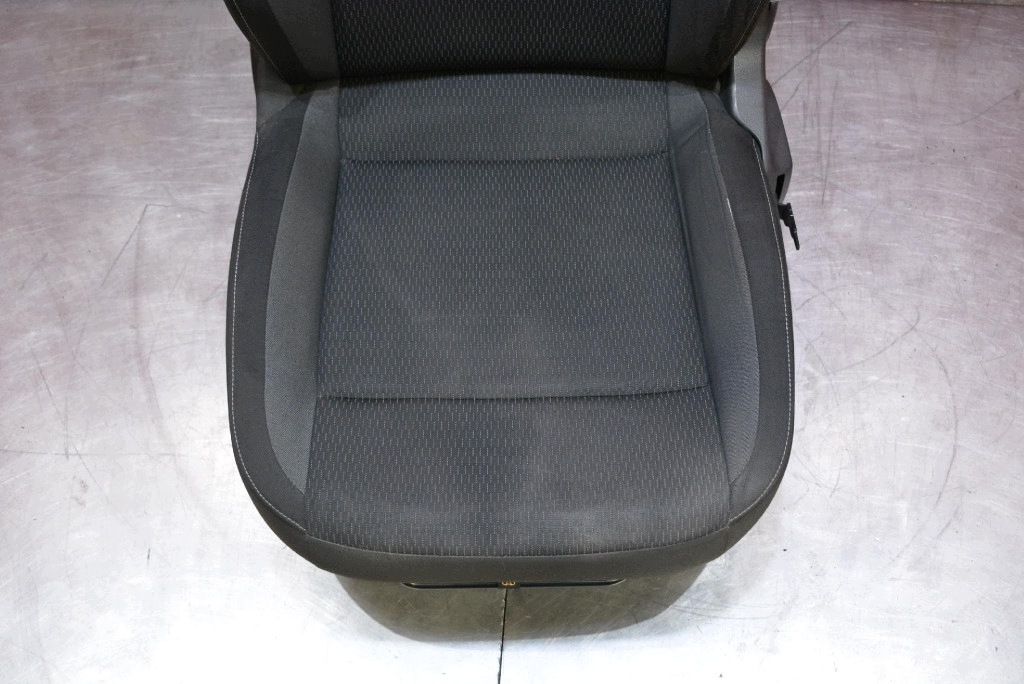 sitz links fahrer EU SKODA RAPID 12-17