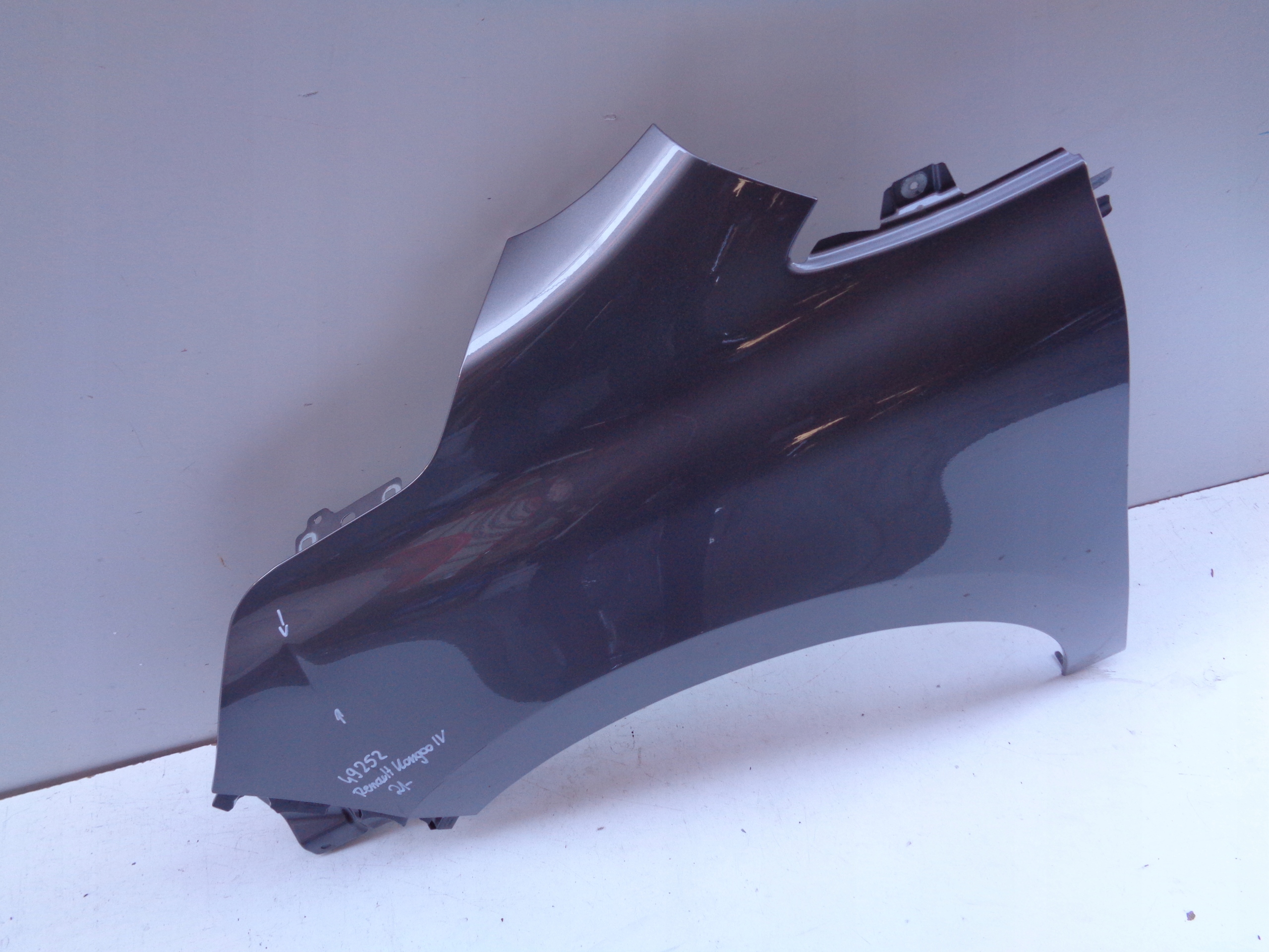 fender left front RENAULT KANGOO IV 21- NR 49252