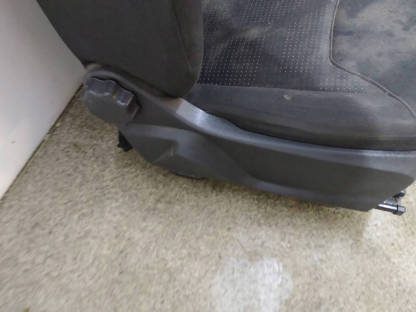 seats left right KOMPLET front Ford Transit Courier and (2014- )