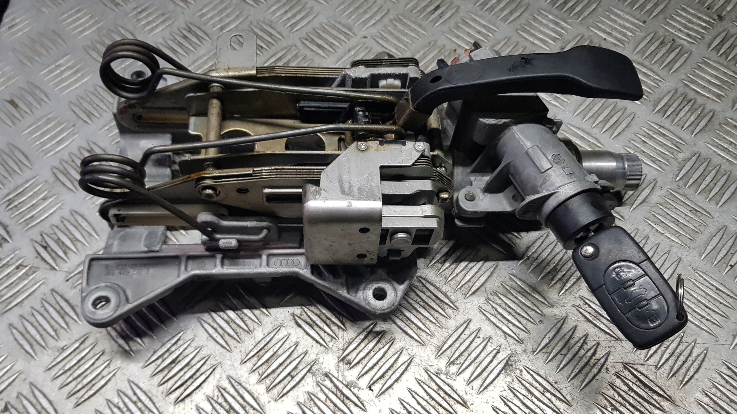 AUDI A4 B6 allumage clé insert