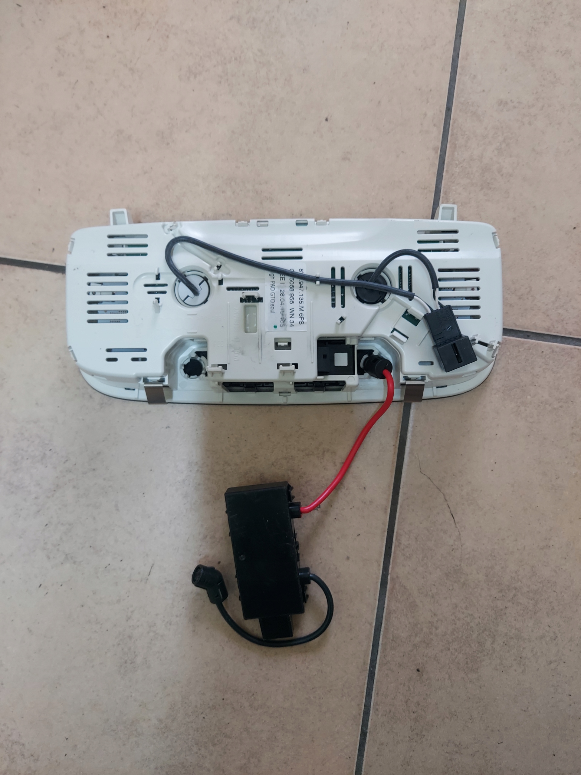 Audi R8 лампочка led 8V7947135M