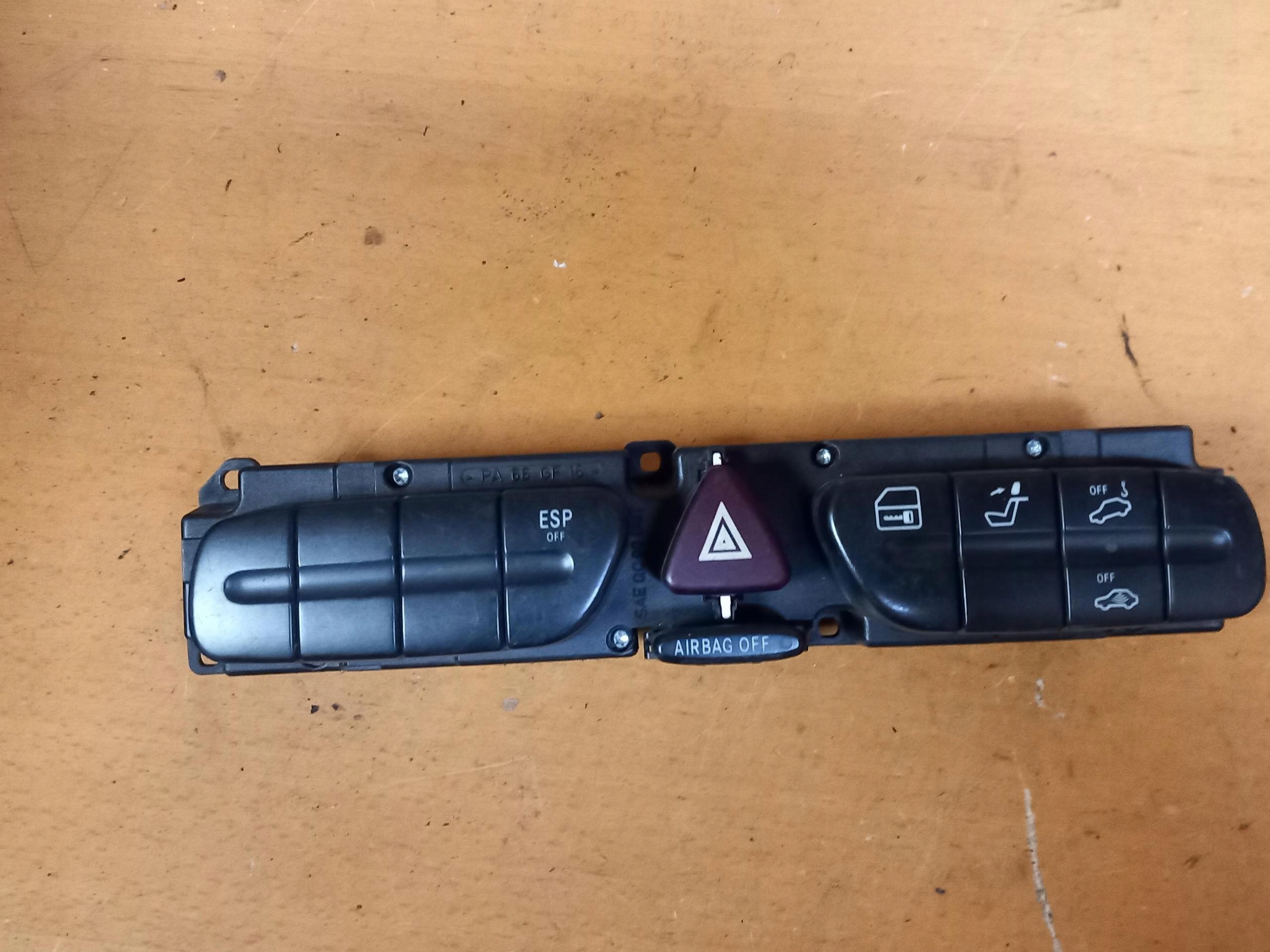 PANEL light switch of warning lights MERCEDES C-KLASA W203 00-07