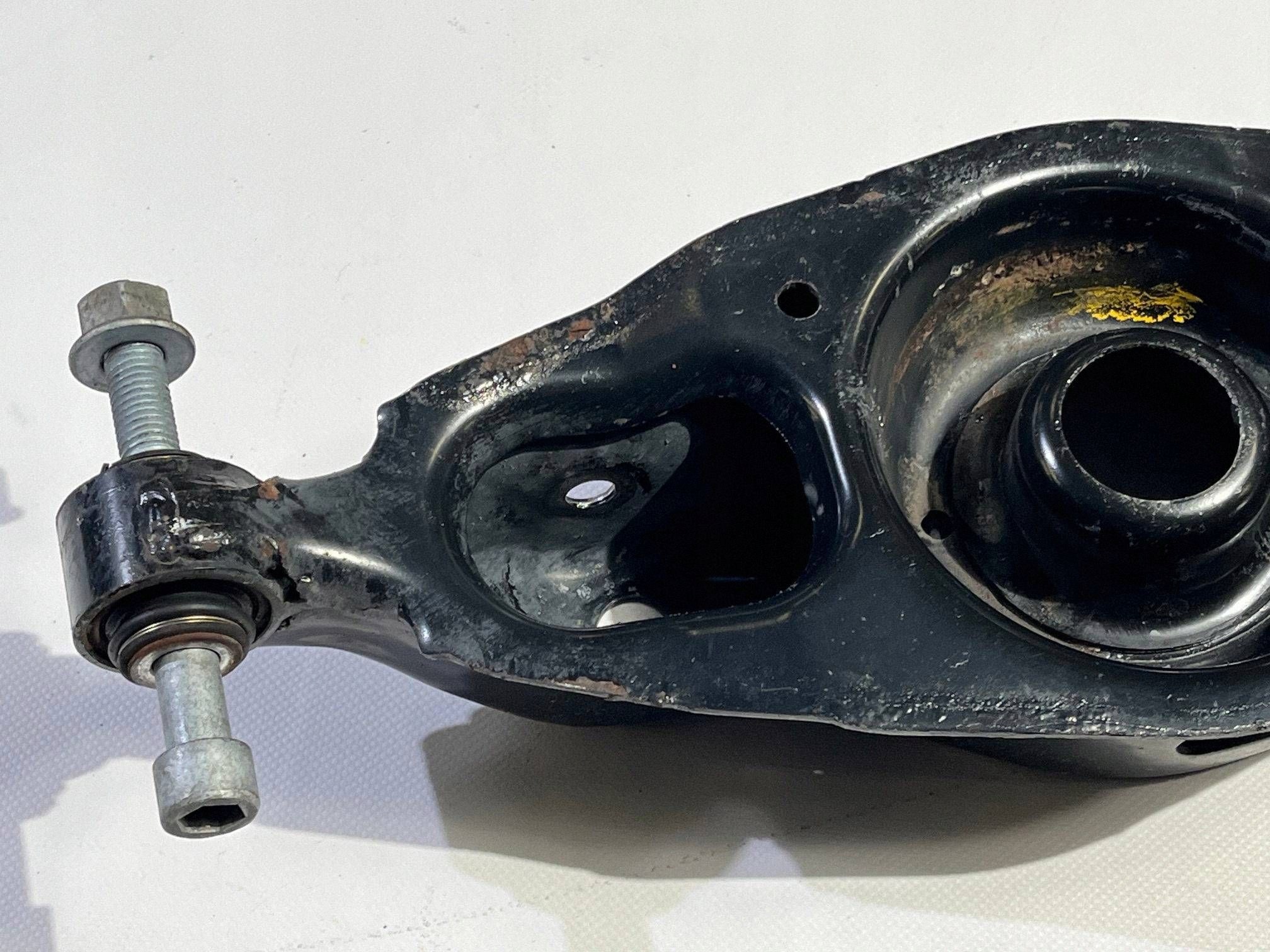 arm rear lower right left Dodge Charger Challenger 6.2 6.4 SRT 2015+