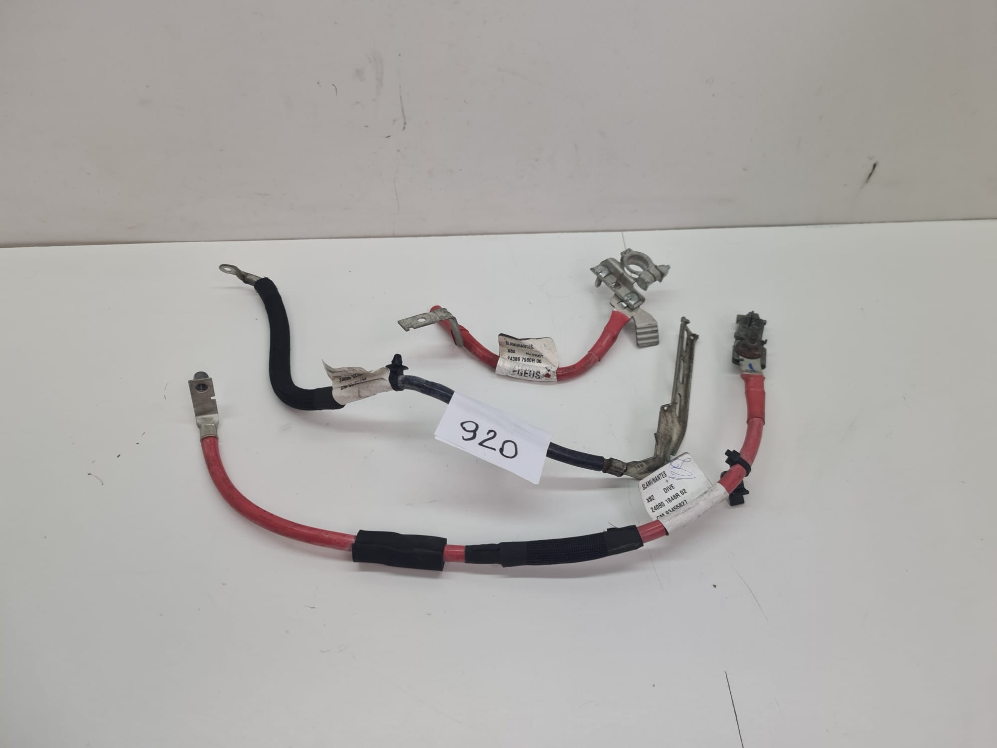 240800232R, 243867980R, - КЛЕМА МИНУСОВА ПЛЮС TRAFIC III VIVARO B TALENTO