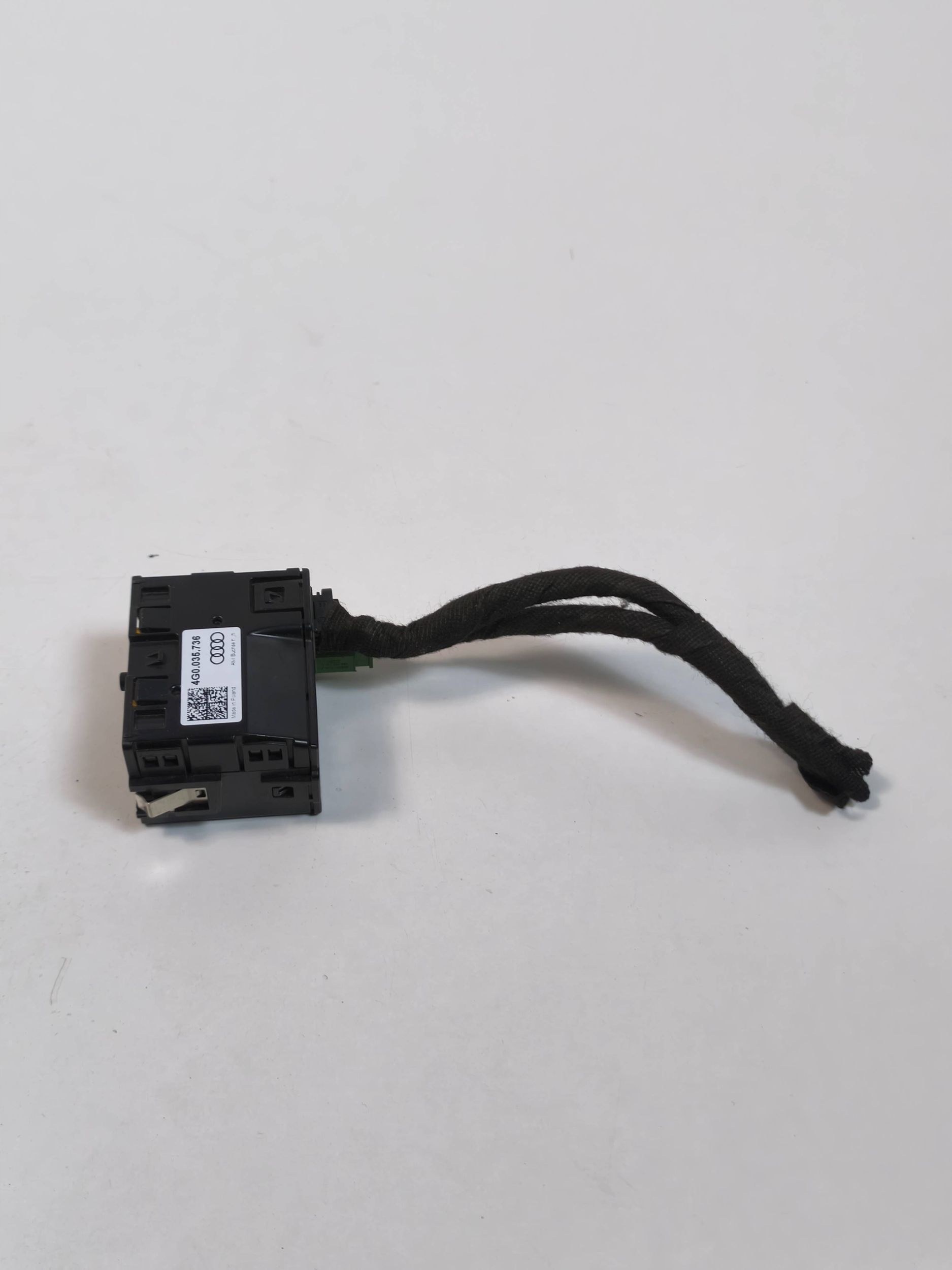 Audi A6 C7 adapter Port AUX USB 4G0035736