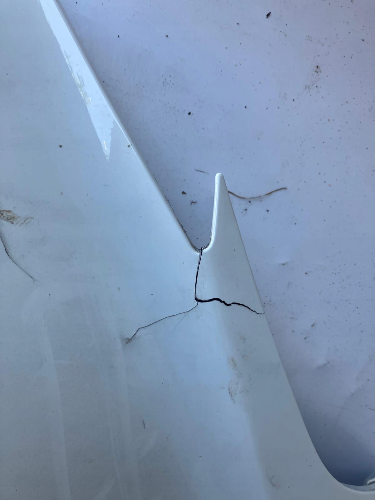 fender left front RENAULT ZOE DV369