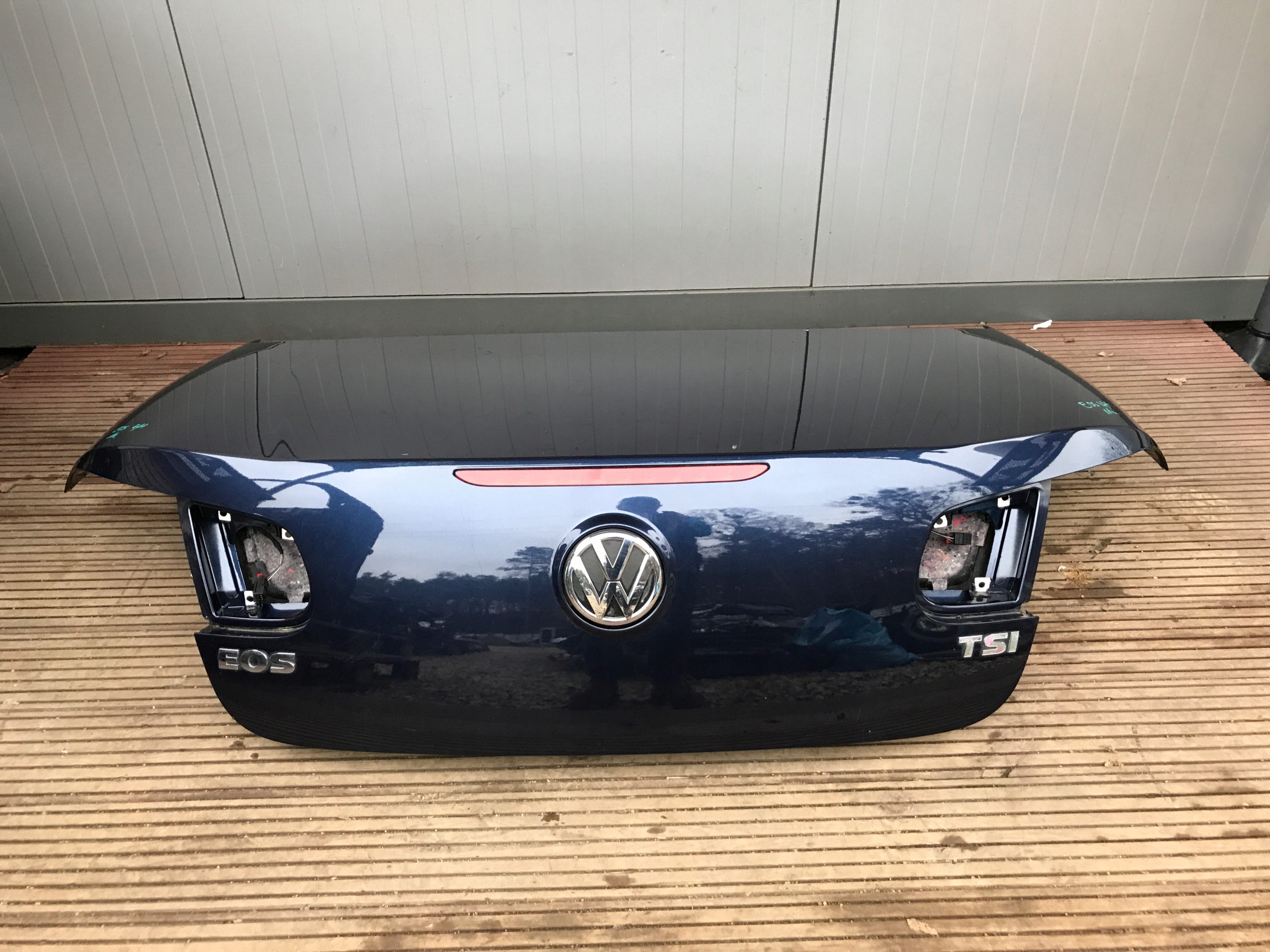 trunk door boot rear part VW EOS LIFT 11r LADNA