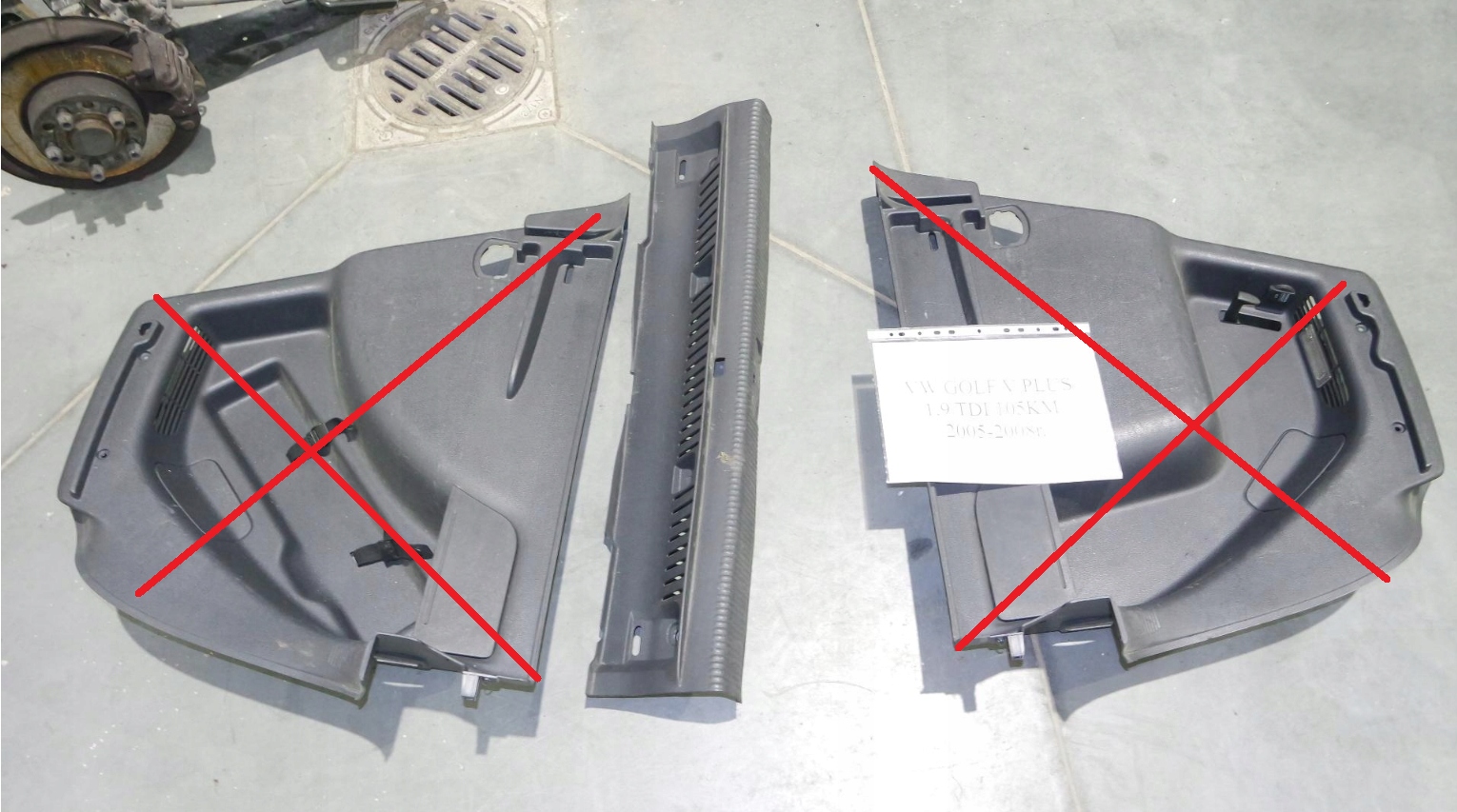 TAPICERKA BOCZEK BAGAŻNIKA TYŁ OSŁONA PASA VW GOLF V PLUS 5M0867427G