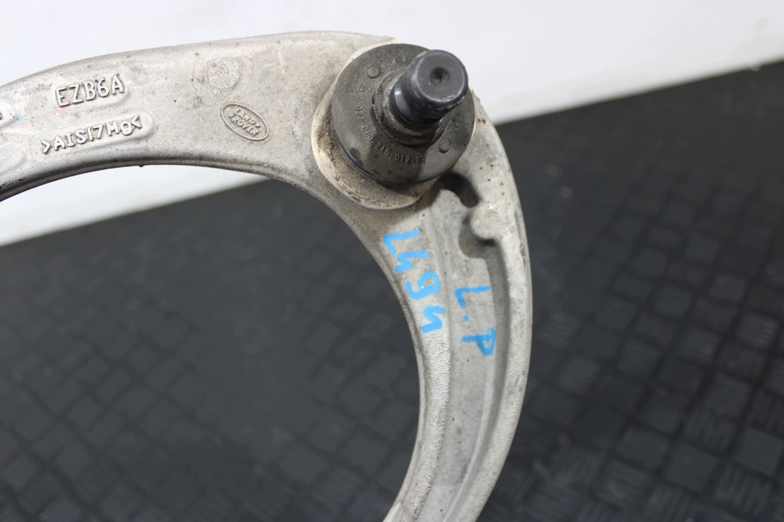 arm left front upper PLA-3091-A LAND RANGE ROVER SPORT II 2 L494