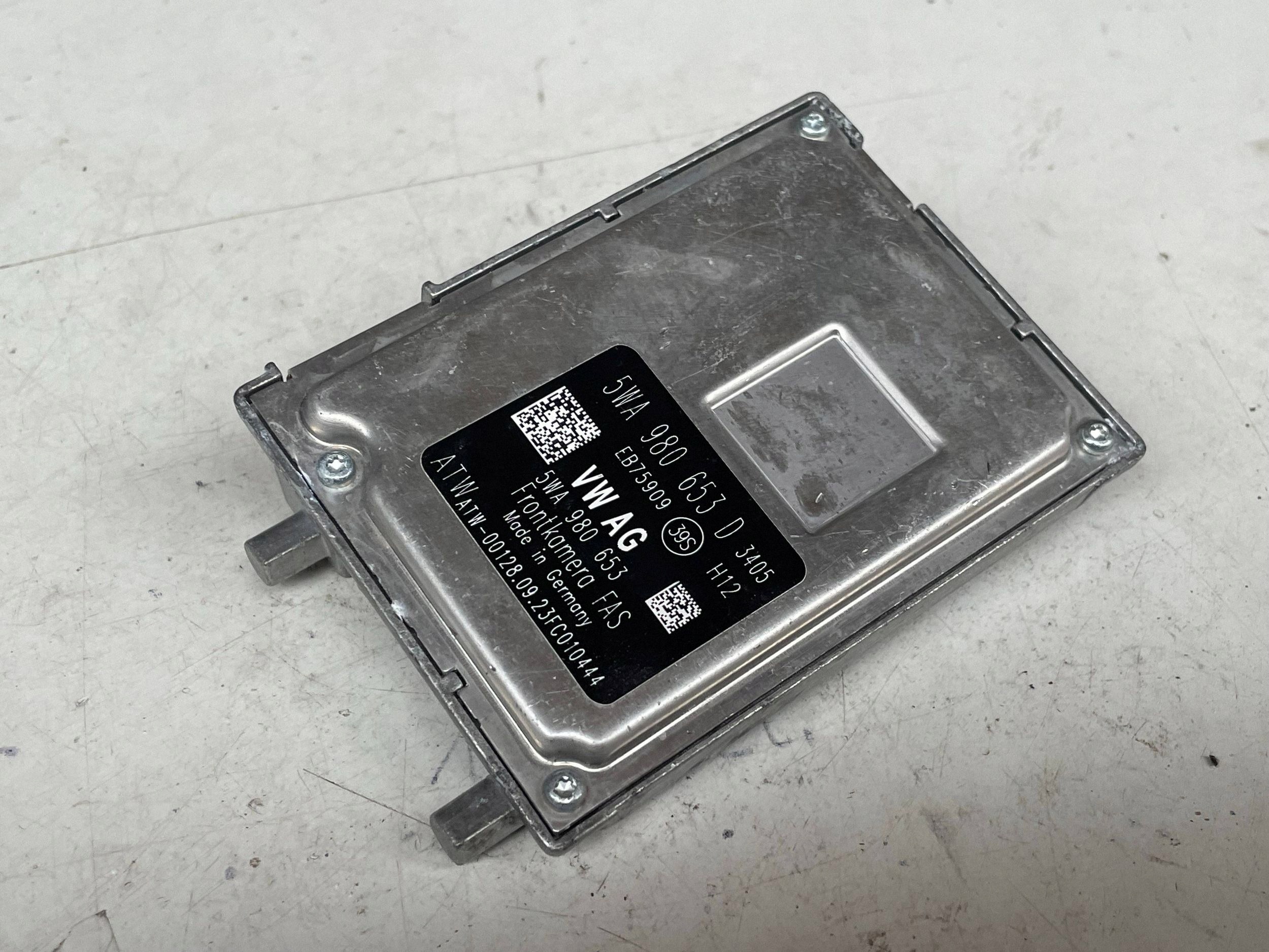 KAMERA PRZEDNIEJ windows (ADAS) AUDI A3 8Y 5WA980653D @M