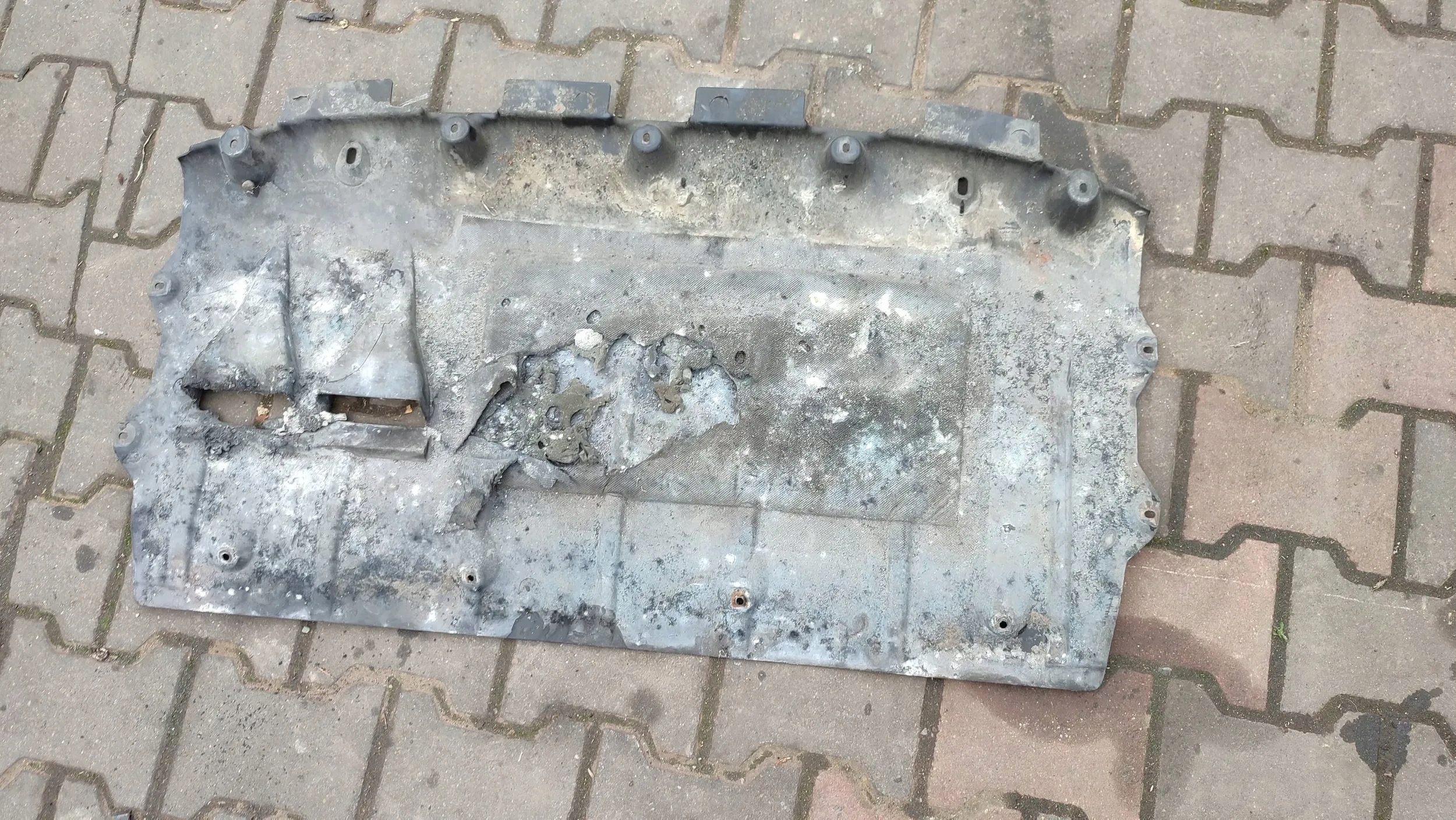 Audi TT TTS Mk2 2013 cover below engine