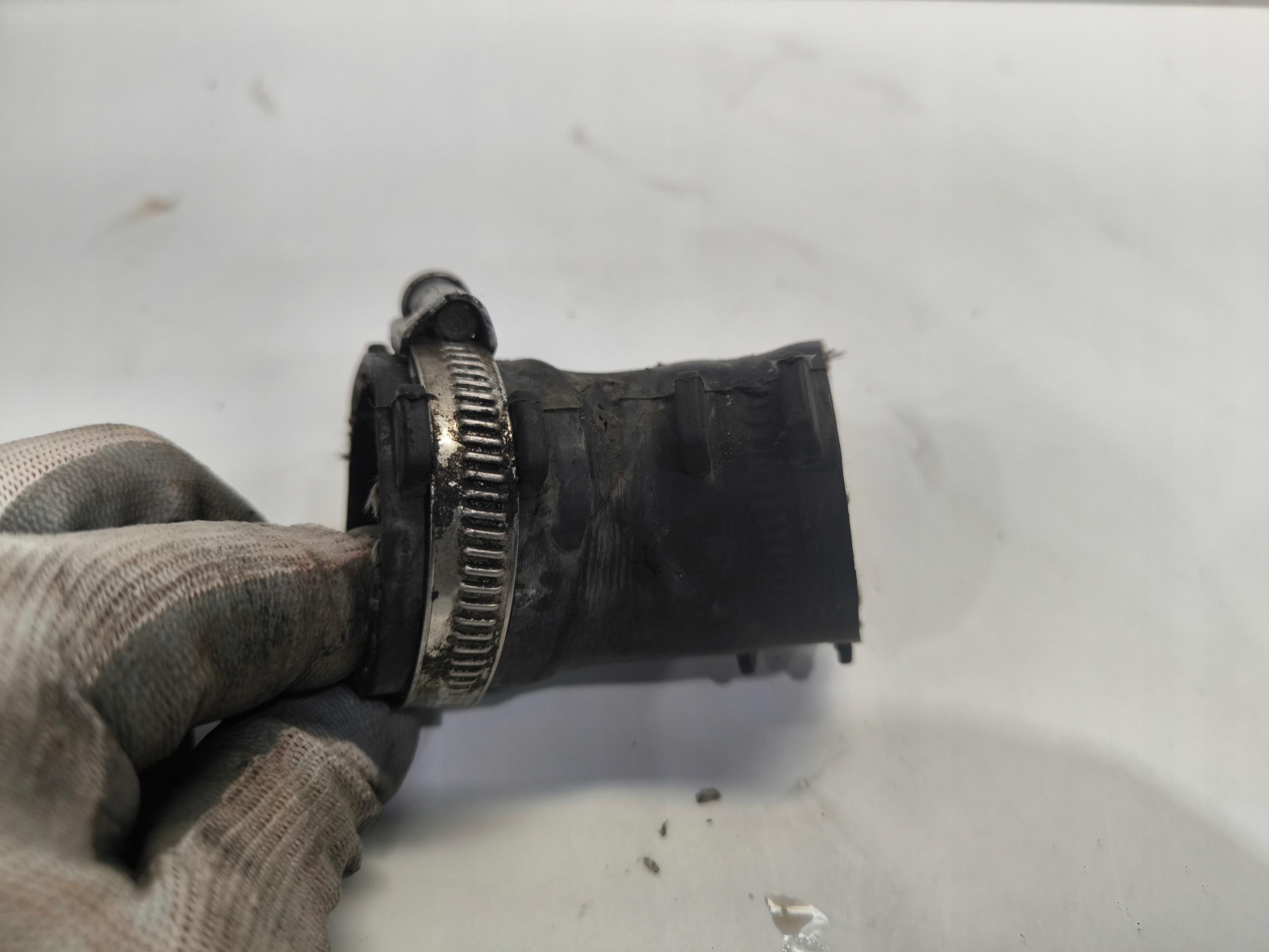 trouba hadice intercoolera AUDI A6 C6 4F0145980F originál !!!