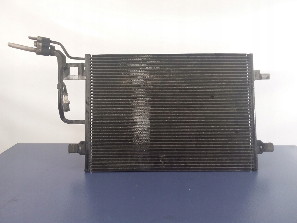 vw PASSAT B5 FL Радиатор кондиционера 3B0260401