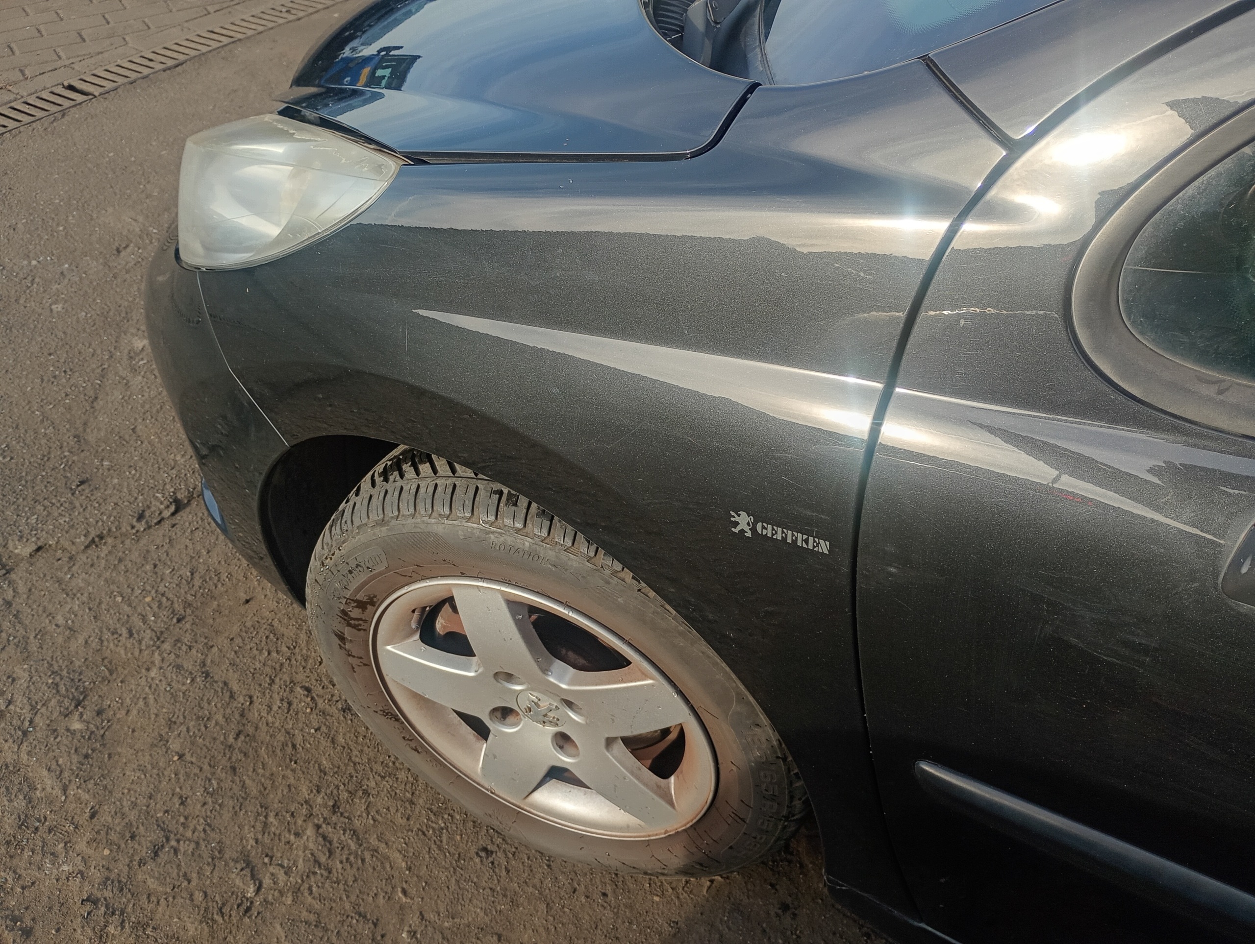 fender left front front Peugeot 207 06-13 code lakieru EXLD