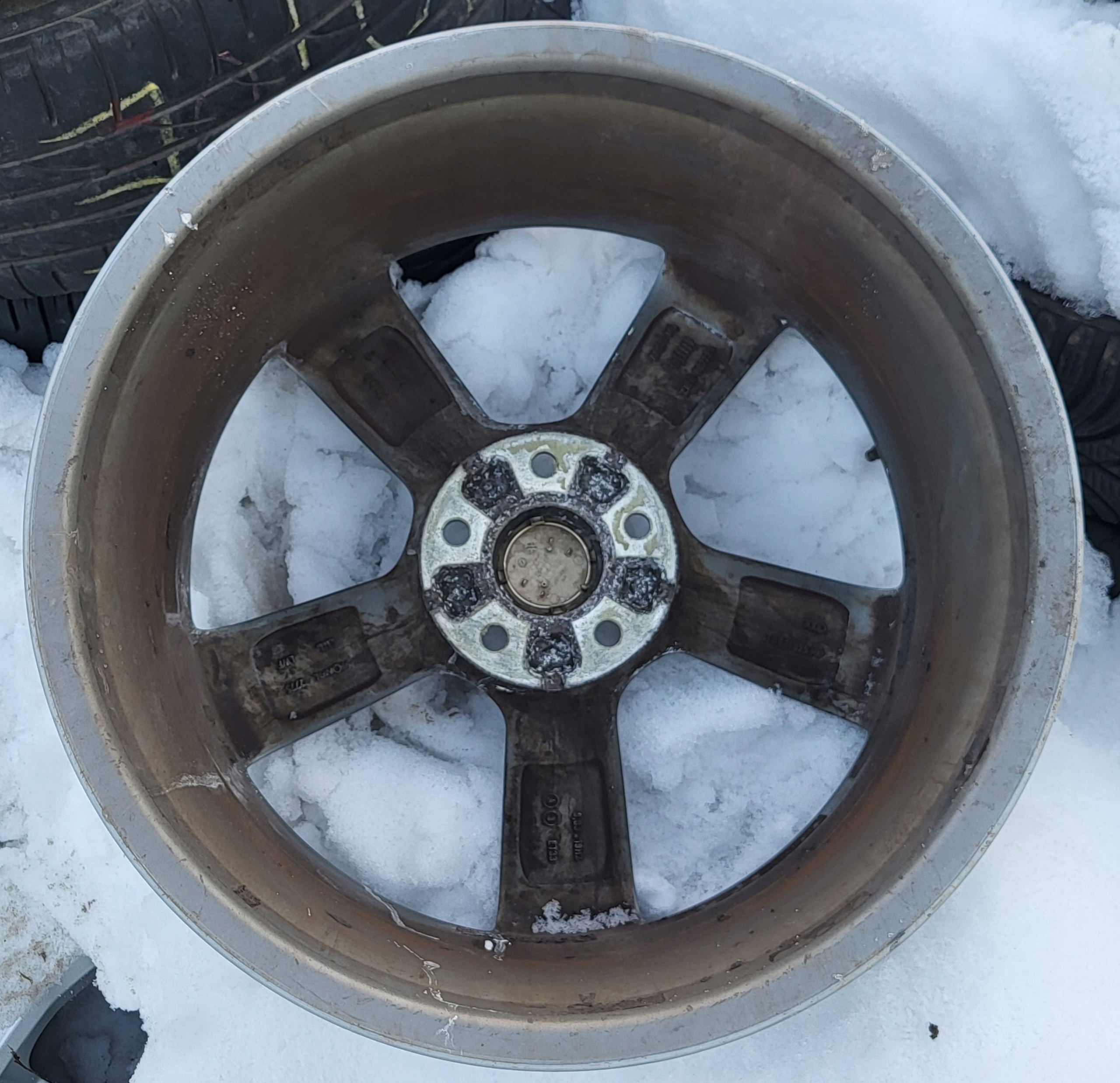 hliníkový disk ROTOR 19" AUDI A4 B8 A5 8T 9,0JX19H2 OE