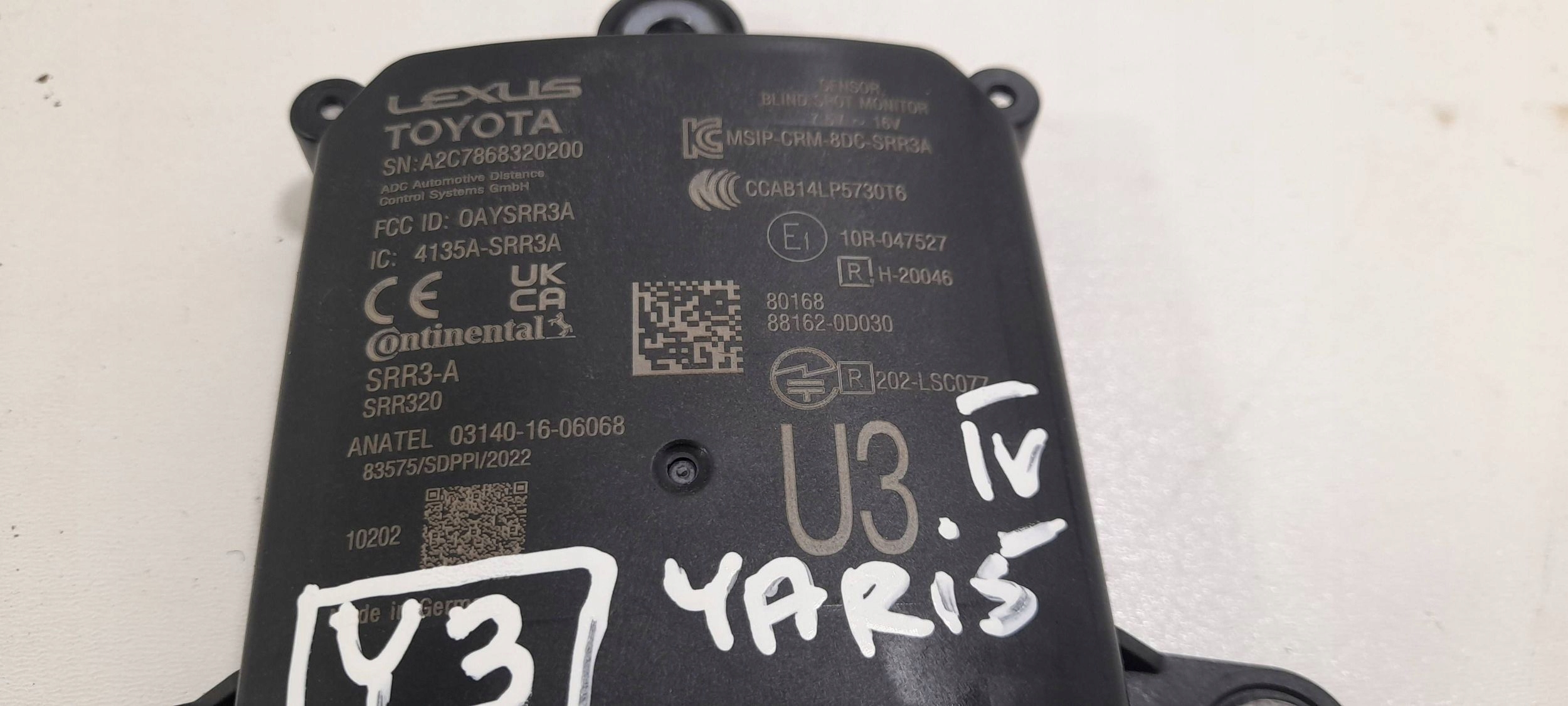 Toyota Yaris XP21 Radar Sensor martwego pola 881620D030 (Y3)
