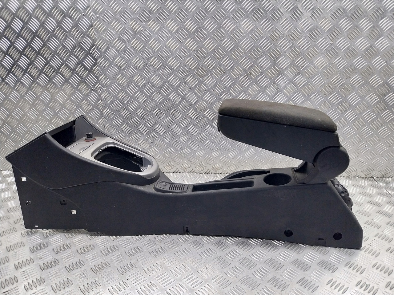 тунель середина ALFA ROMEO 147 1.9