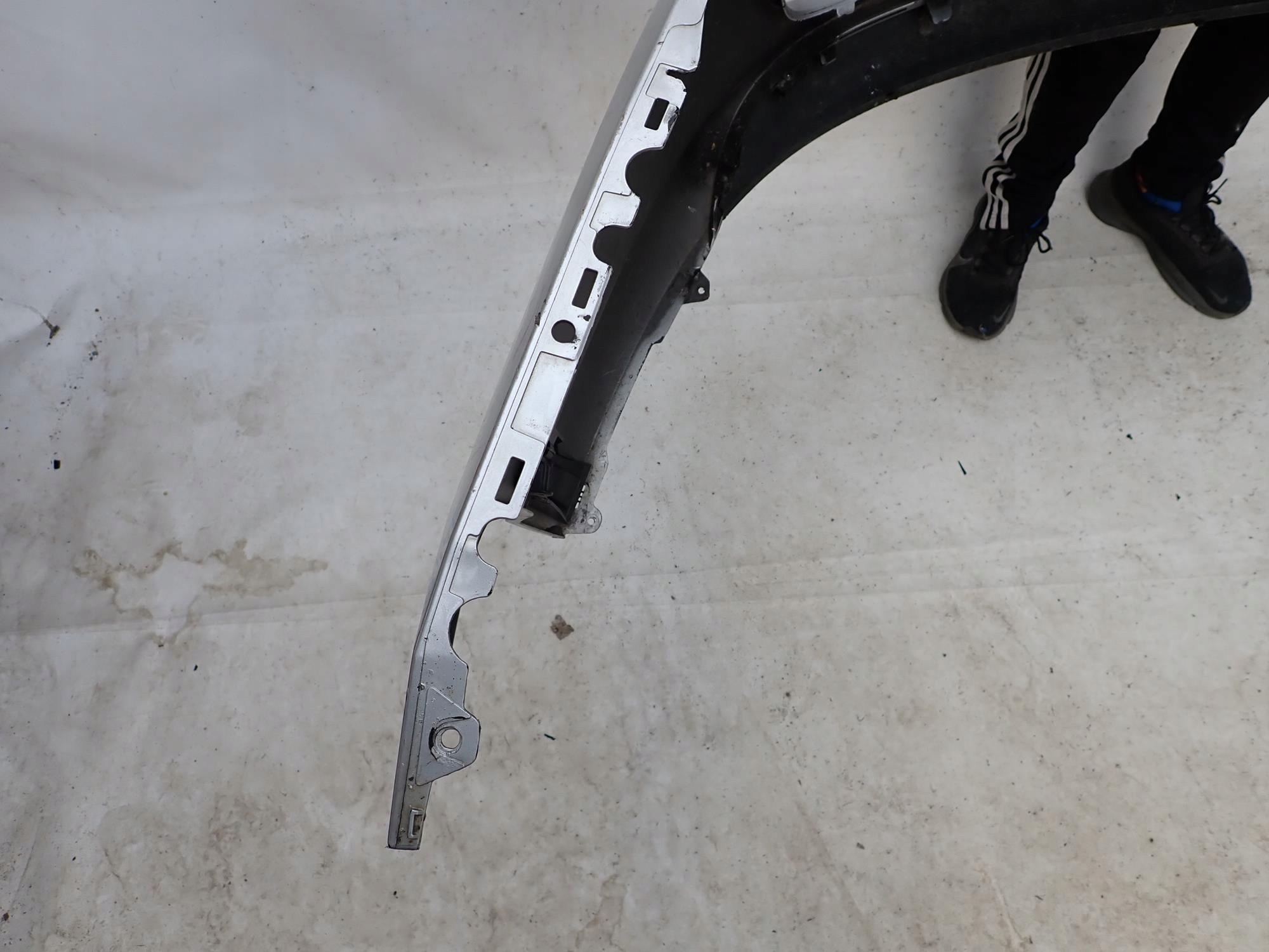 RENAULT LAGUNA III 3 07-13 bumper front front washer