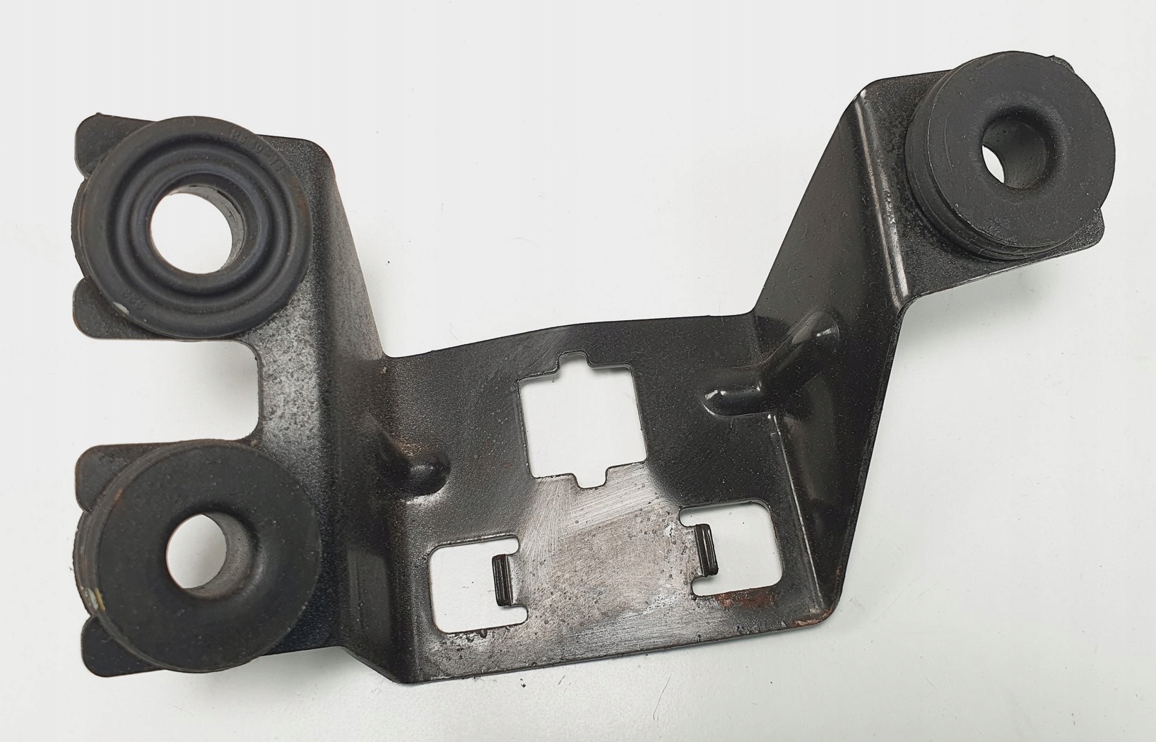 КРОНШТЕЙН КРЕПЛЕНИЯ НАСОСА ABS HYUNDAI GENESIS COUPE