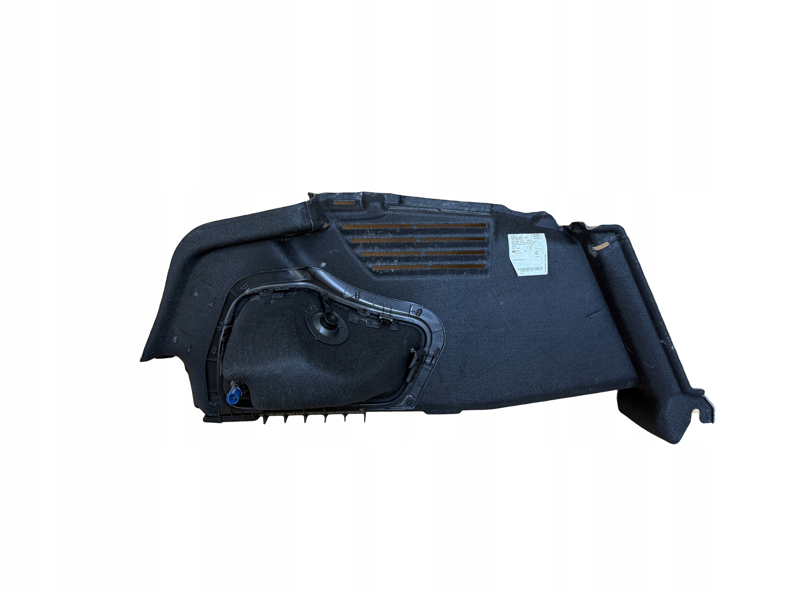 AUDI A4 8W B9 sedan boot upholstery right 8W5863880H