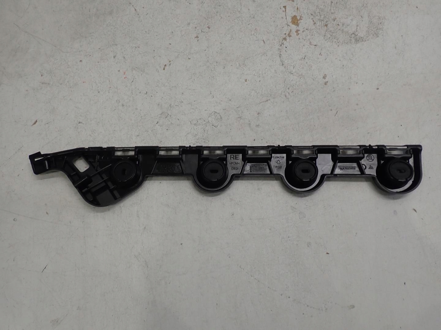 bumper bracket right rear part SKODA OCTAVIA IV 2020- 5E7807394