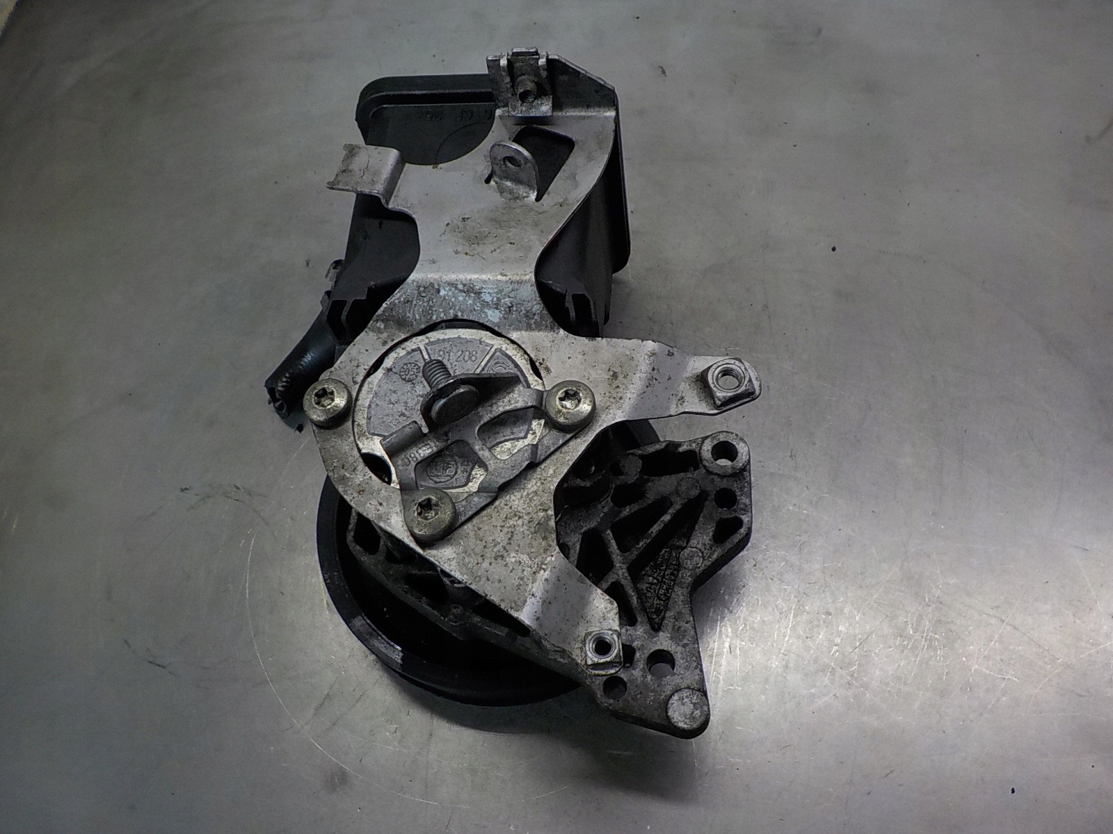 BMW X3 (E83) 2.0 D servo pump 7692974536