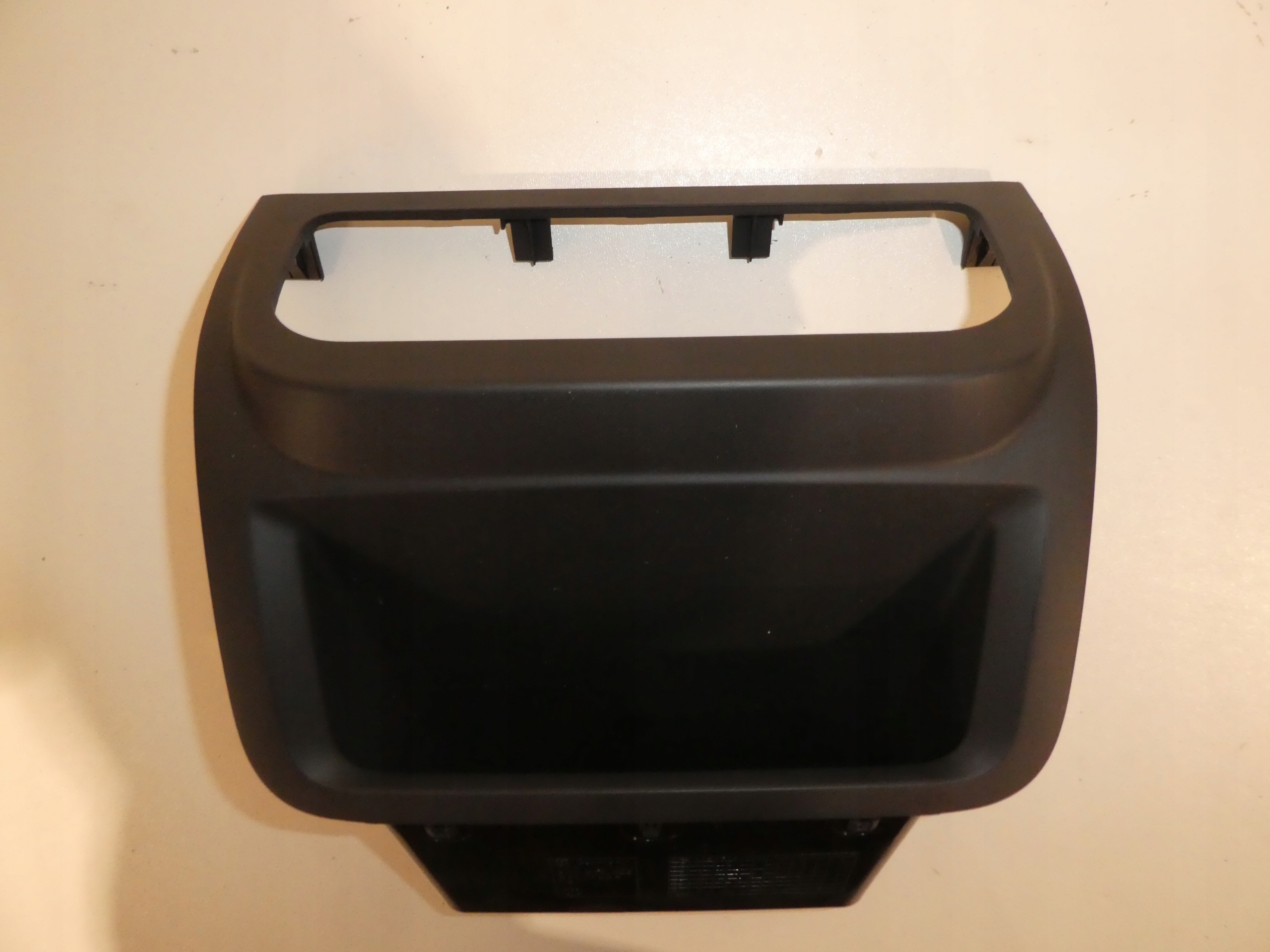 VW GOLF V plus frame PANELU air conditioning devices 5M0819422