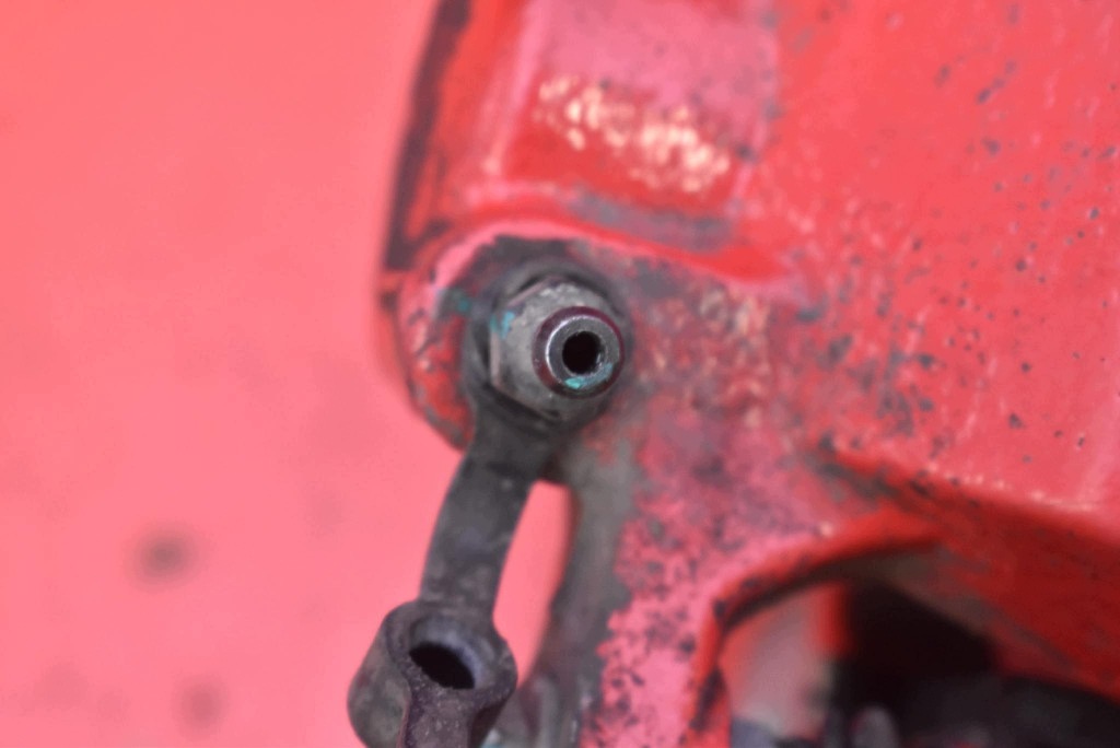 caliper brake right front 204005892AA JAECOO J7 1.5 T-GDI 143 KM 23