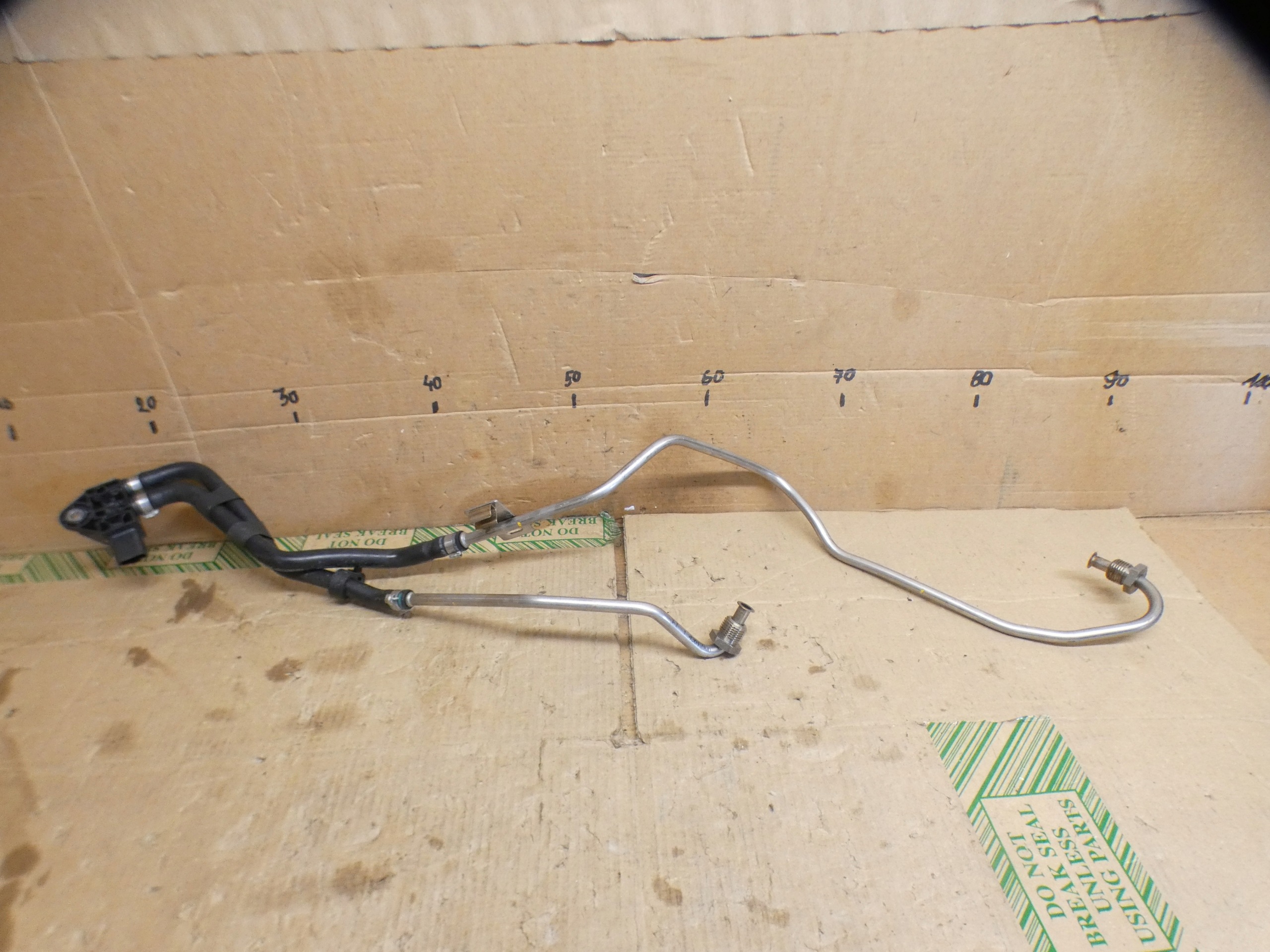 fuel hose Sensor Druck 9677816180 Citroen DS4 II