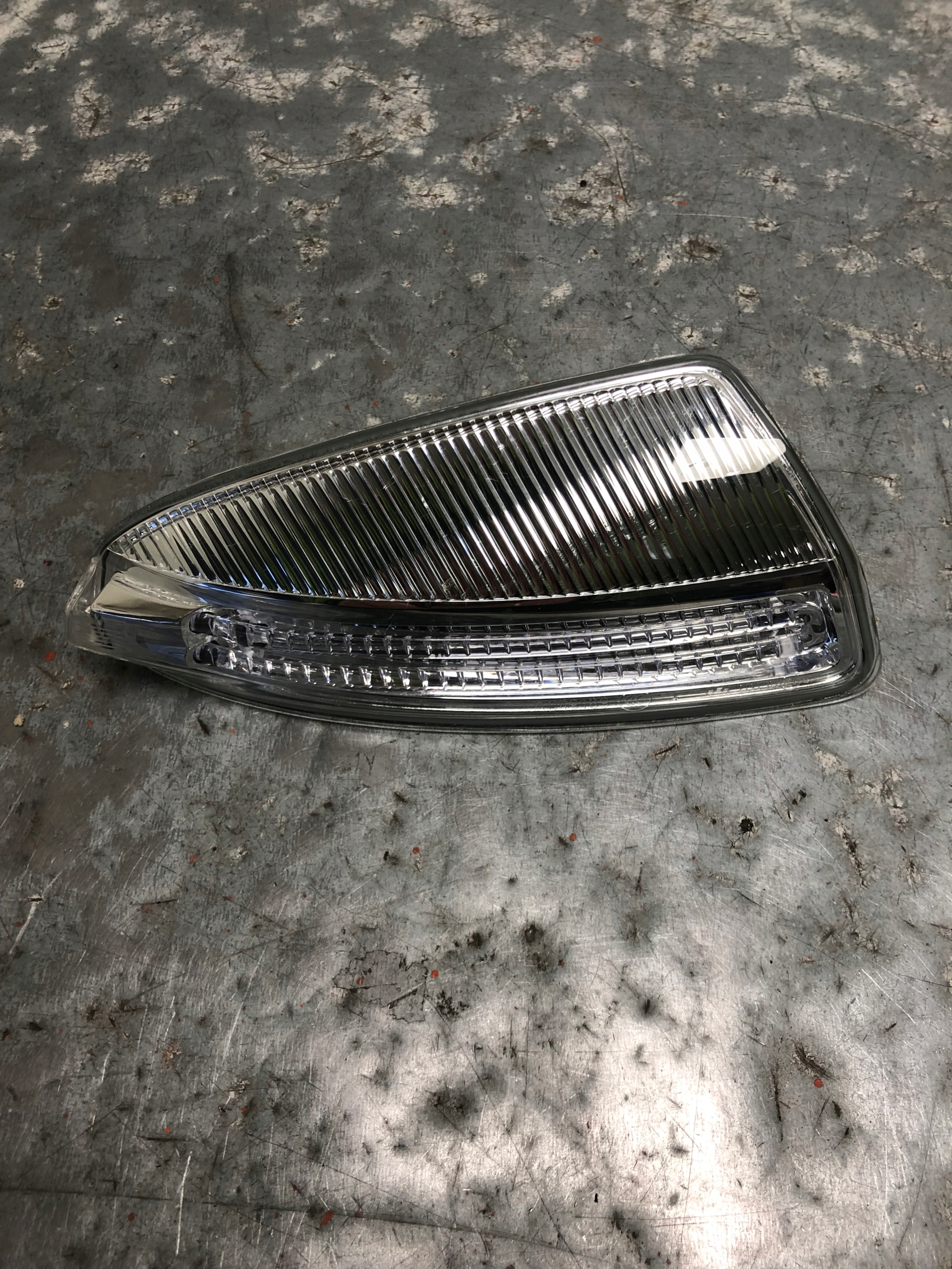 indicator mirrors right MERCEDES W204 A2048200821