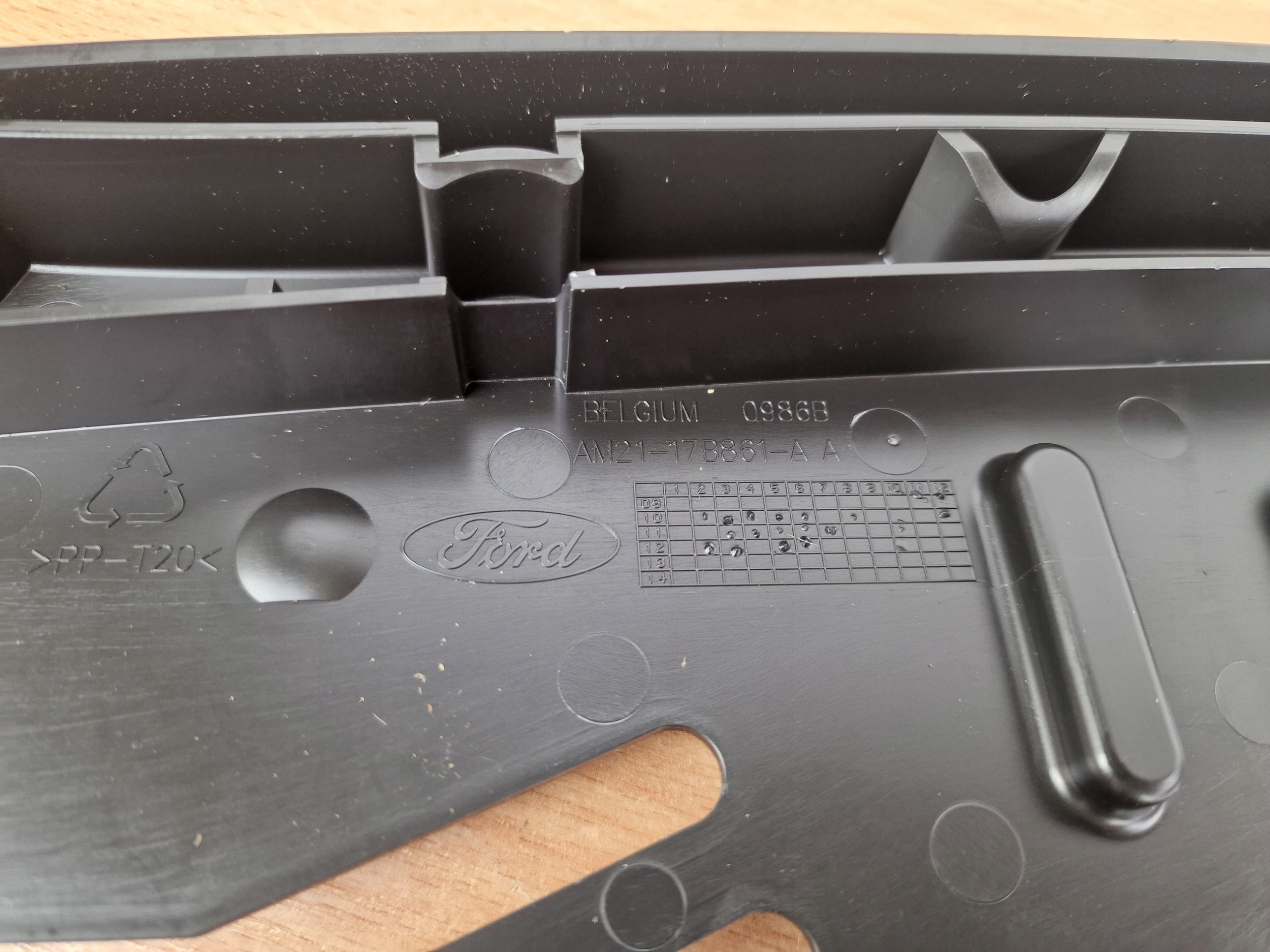 FORD S-MAX GALAXY MK3 bumper bracket rear part central