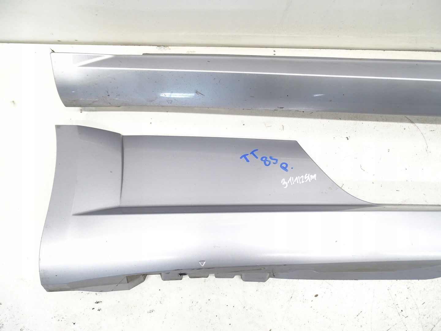 moulding cap threshold right AUDI TT 8S 14- 8S0853856B