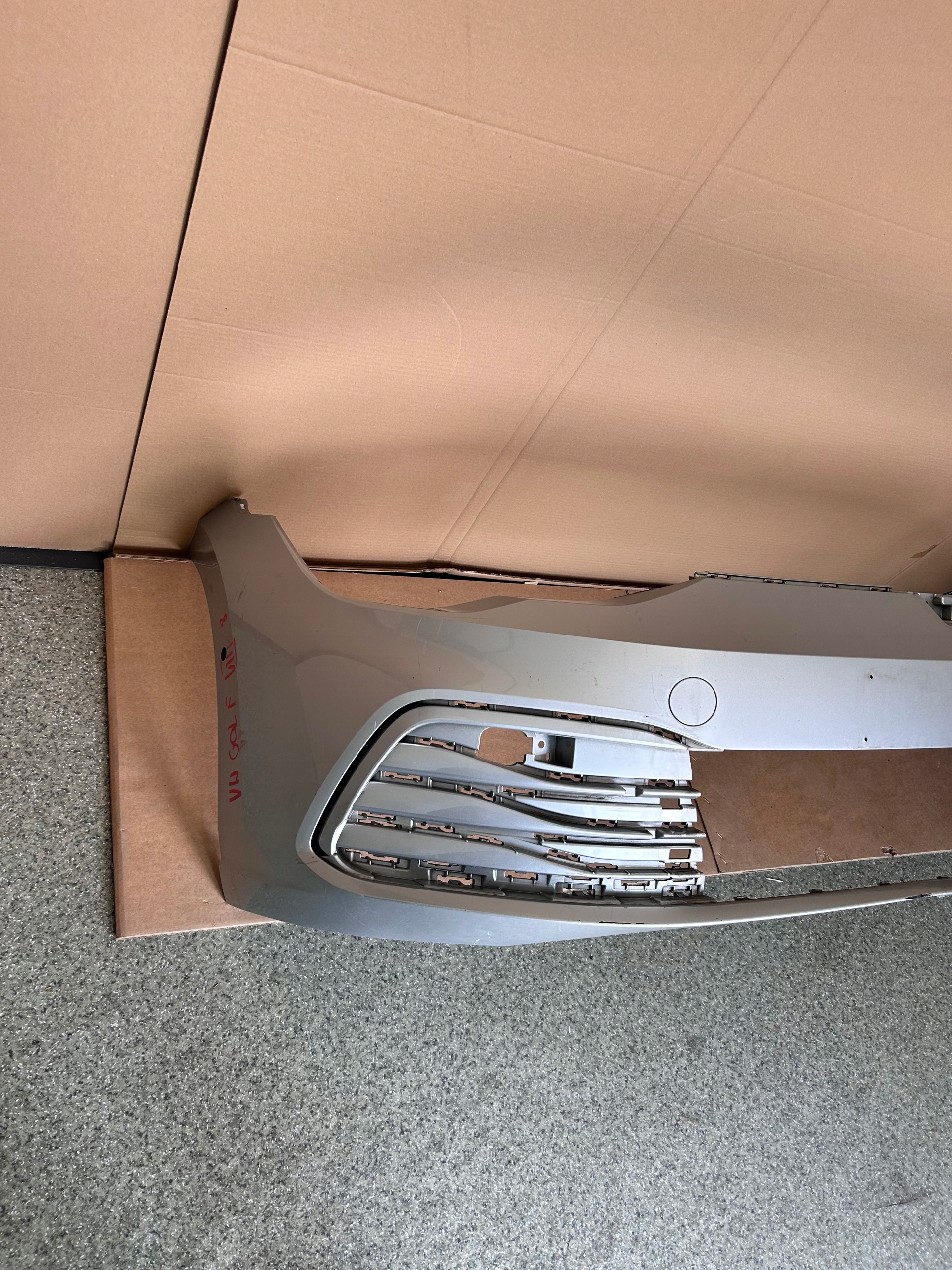 front bumper VW GOLF VIII