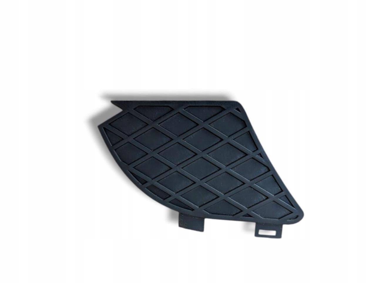 side grid of a bumper right side Mercedes-Benz E W210 facelift 2001