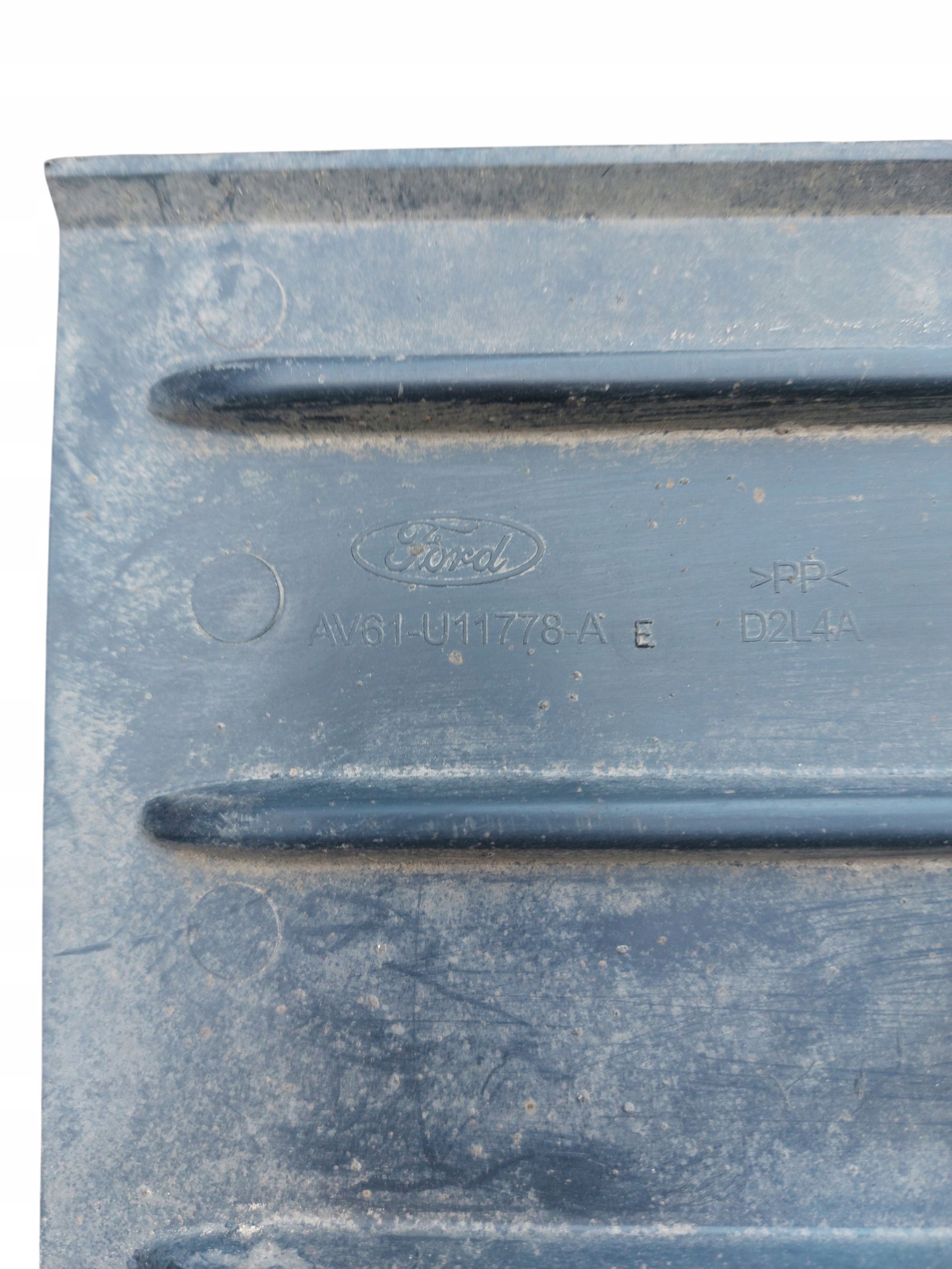 cover chassis right FORD C-MAX II AV61-U11778-A
