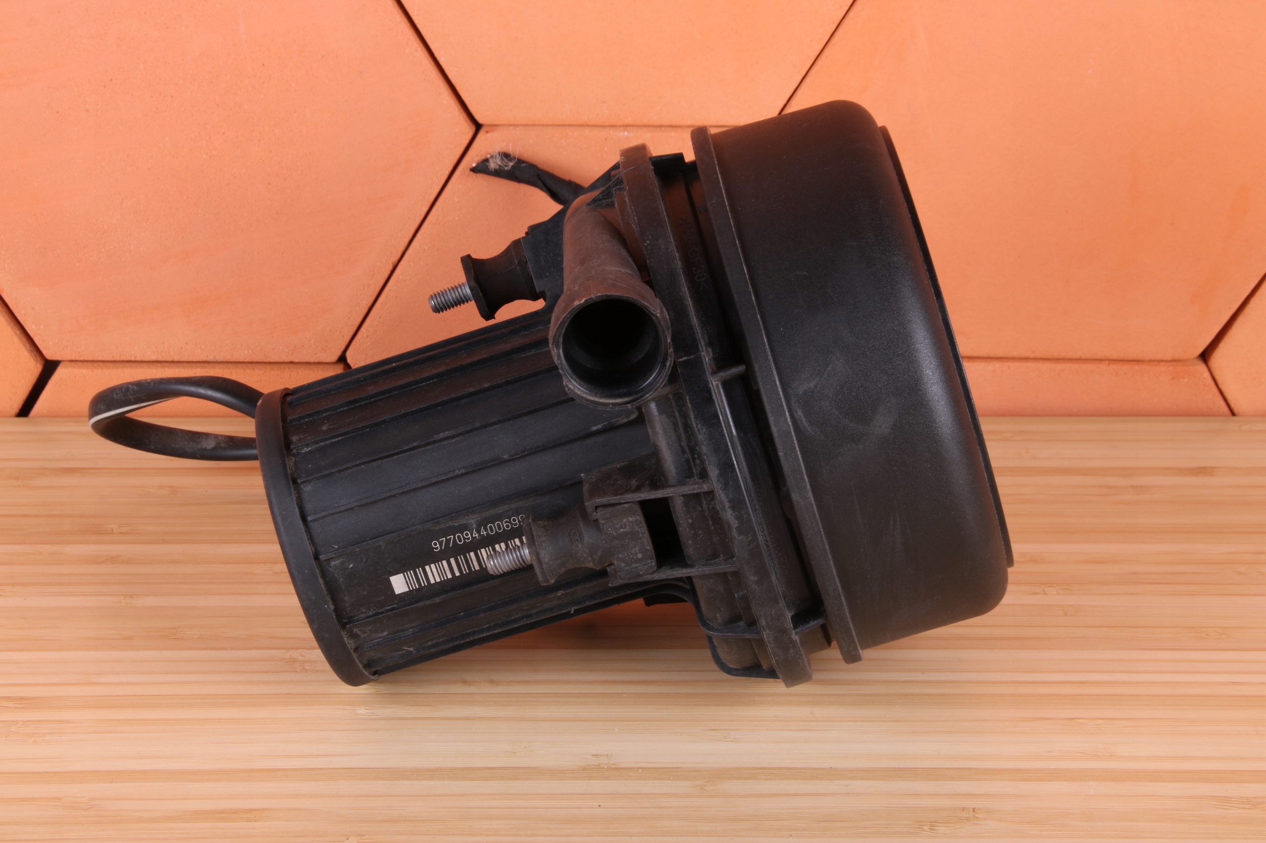 AUDI A8 D4 TFSI вторинний повітряний насос 06E906601