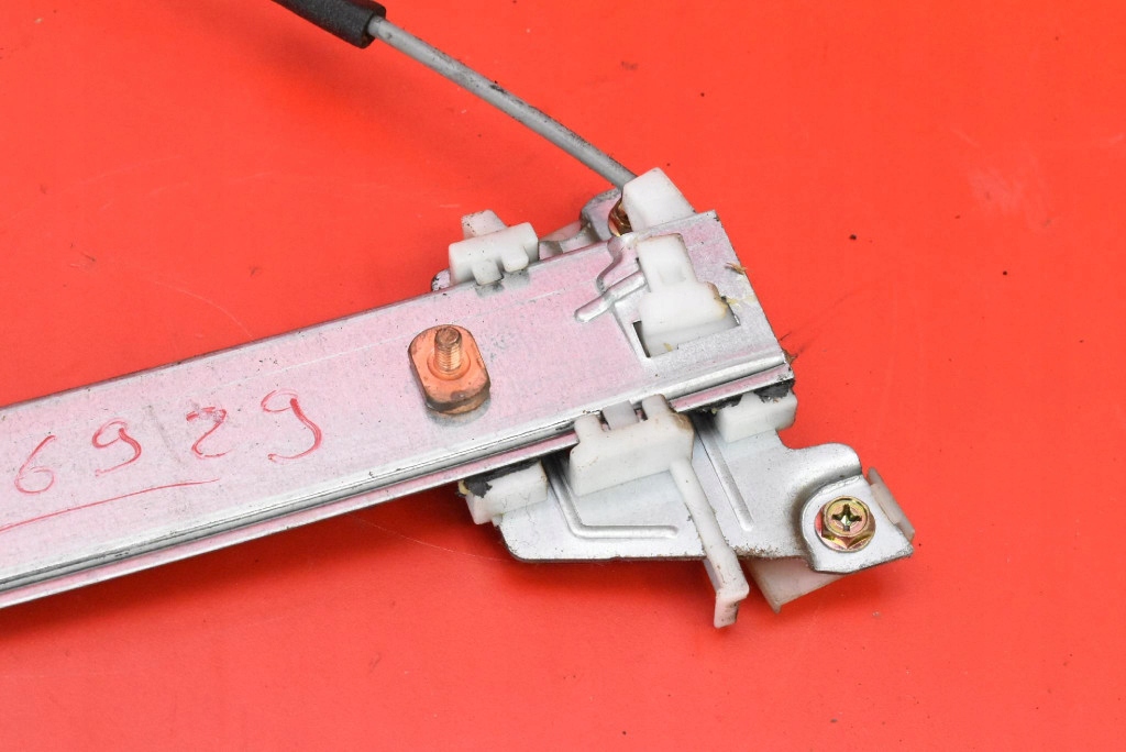 window regulator right front EU CM010410 MAZDA PREMACY 1 and CP 99-01