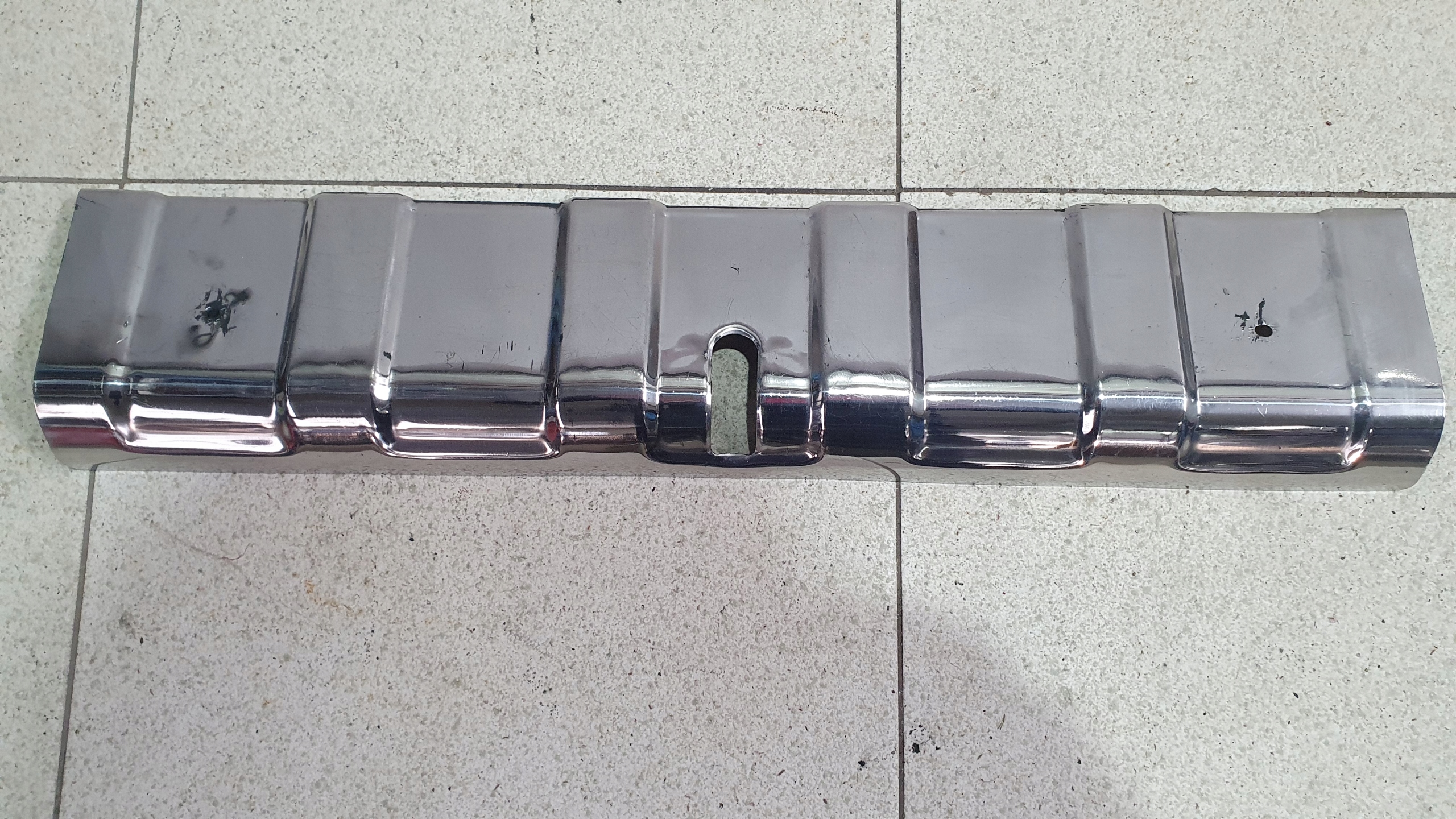 1761693 - Панель Кришка Буфера Обміну Хром Scania R