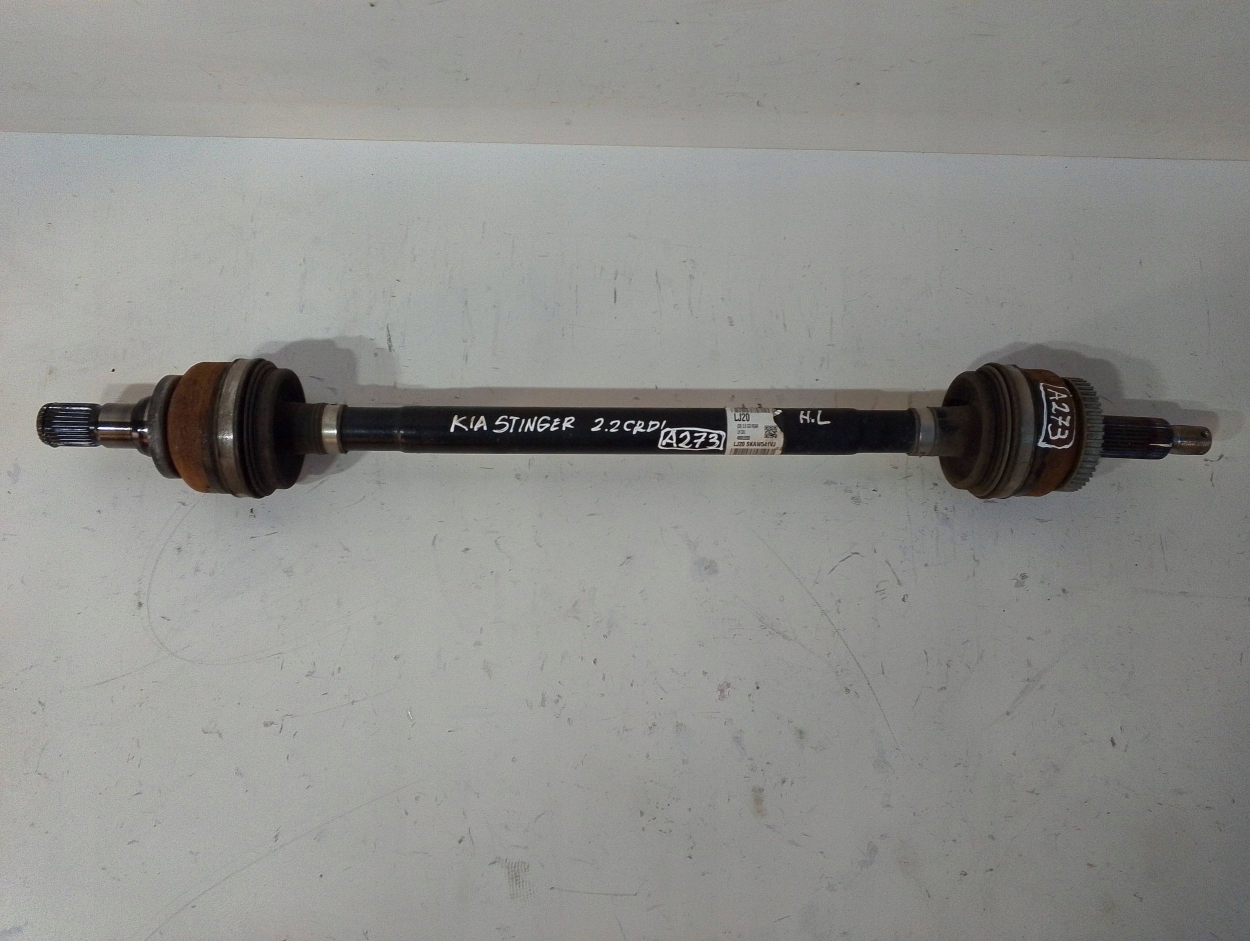 KIA Stinger 2,0 GDI semi-axis rear left 4600J5200 (A273)