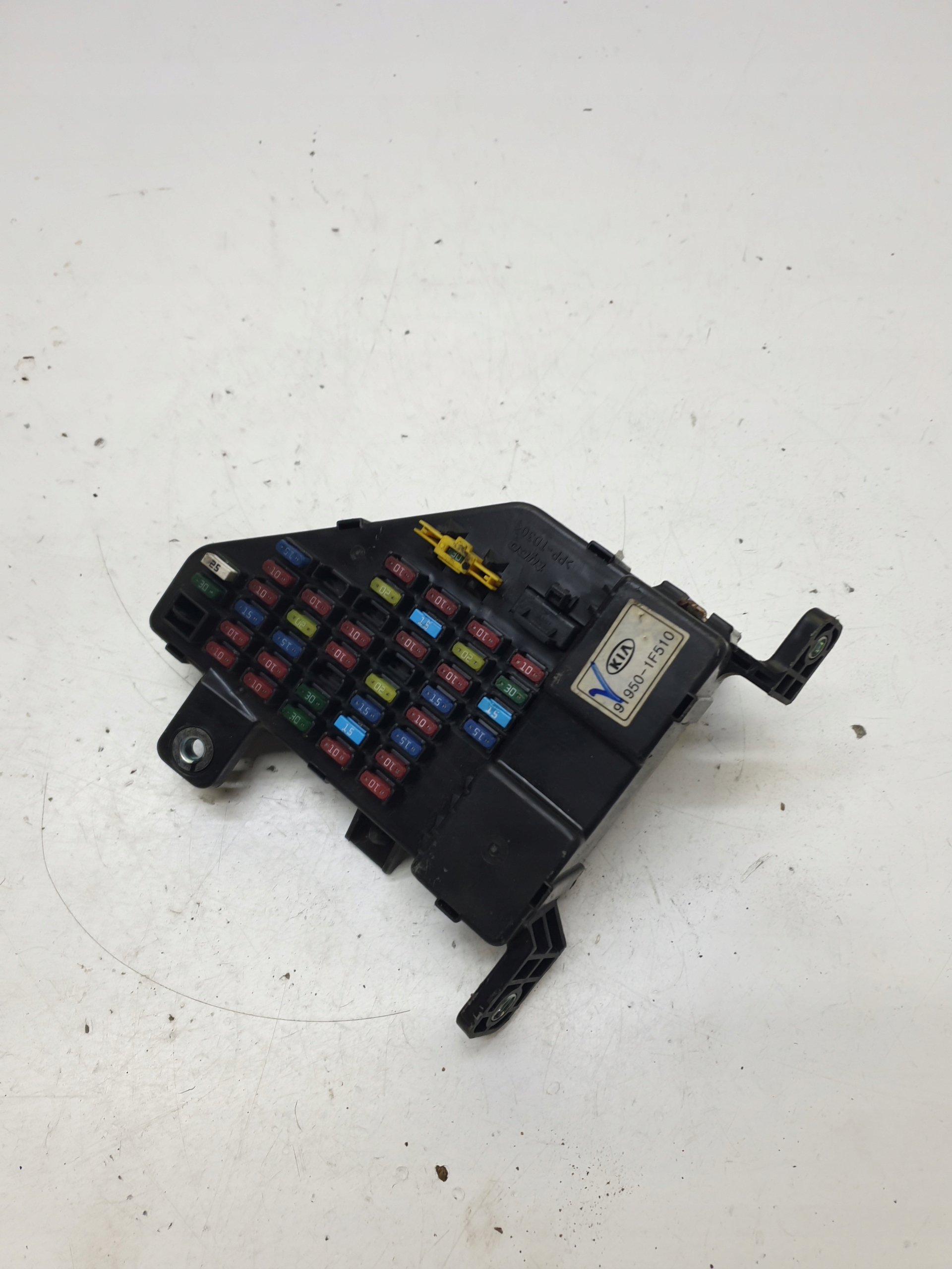 SKRZYNKA BEZPIECZNIKÓW KIA SPORTAGE II 91950-1F510