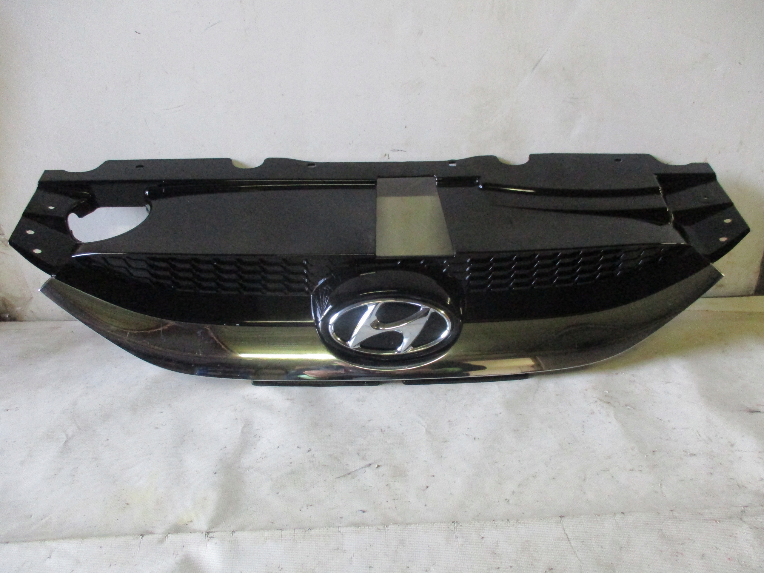 решетка радиатора Hyundai iX 35 09-14r 86351-2Y000