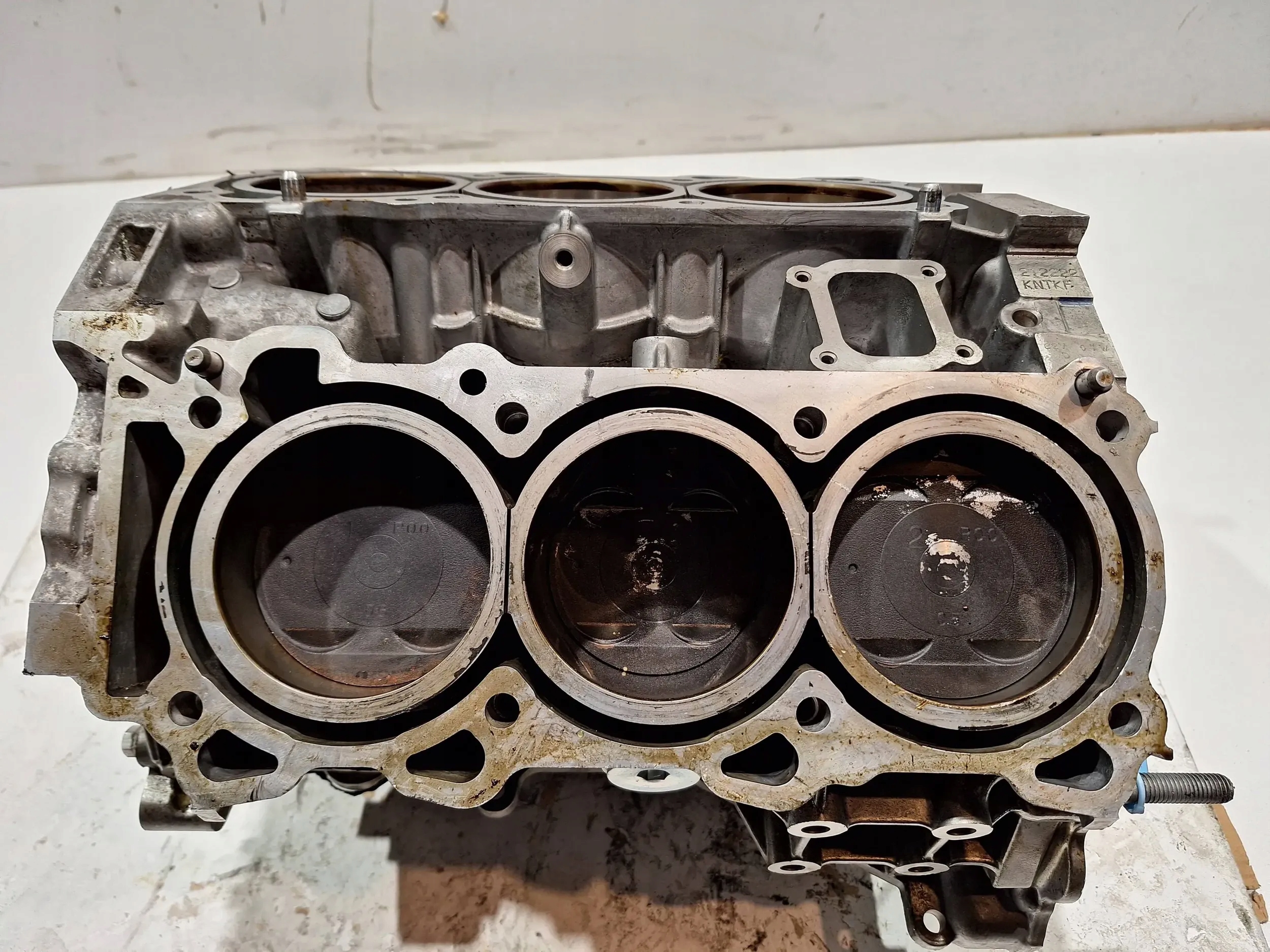 Blok dół silnika V4YB713 Renault Laguna III 3.5 V6 07- Producent części Renault OE