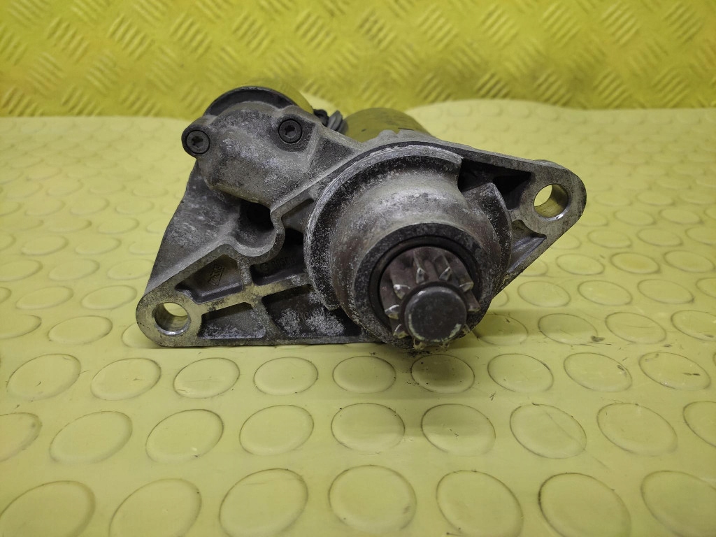 SKODA FABIA 1.2 startér 0001120400