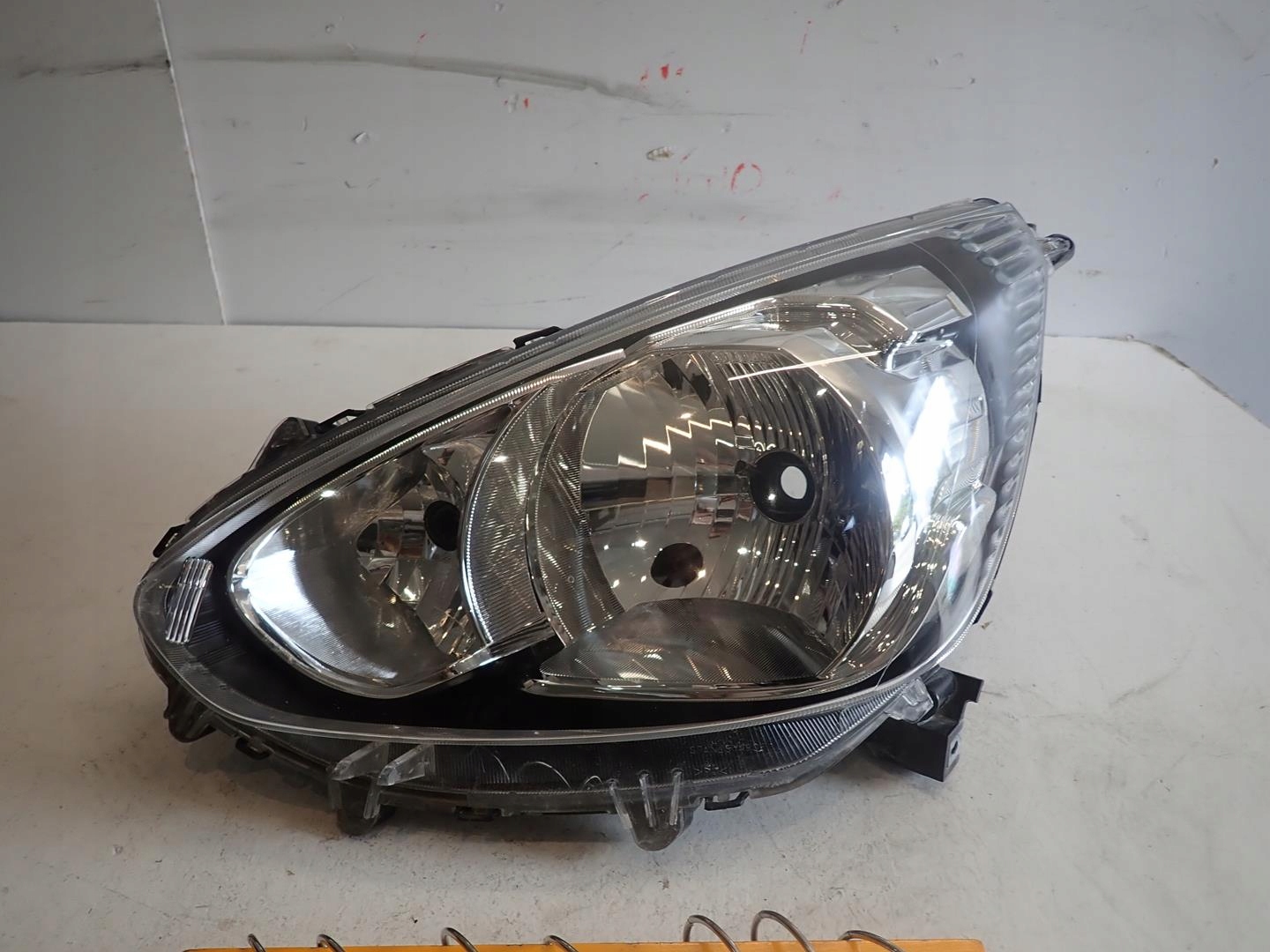 light front front left MITSUBISHI SPACE STAR II 2013