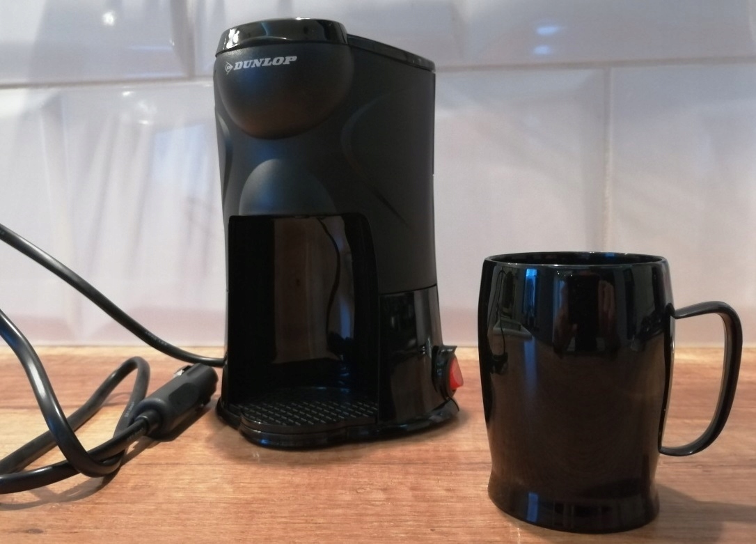 EKSPRES DO KAWY samochodowy 24V do TIRa DUNLOP Producent code Coffee maker one cup 24V
