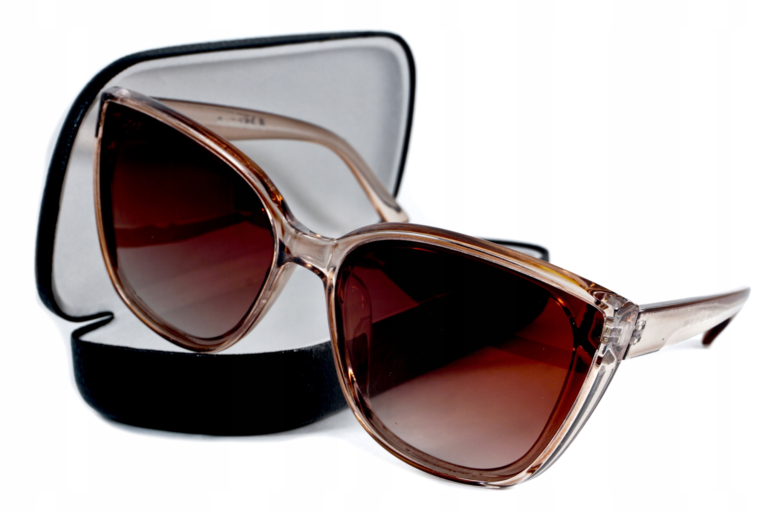 

Damskie Okulary Przeciwsłoneczne Beżowe Z Etui