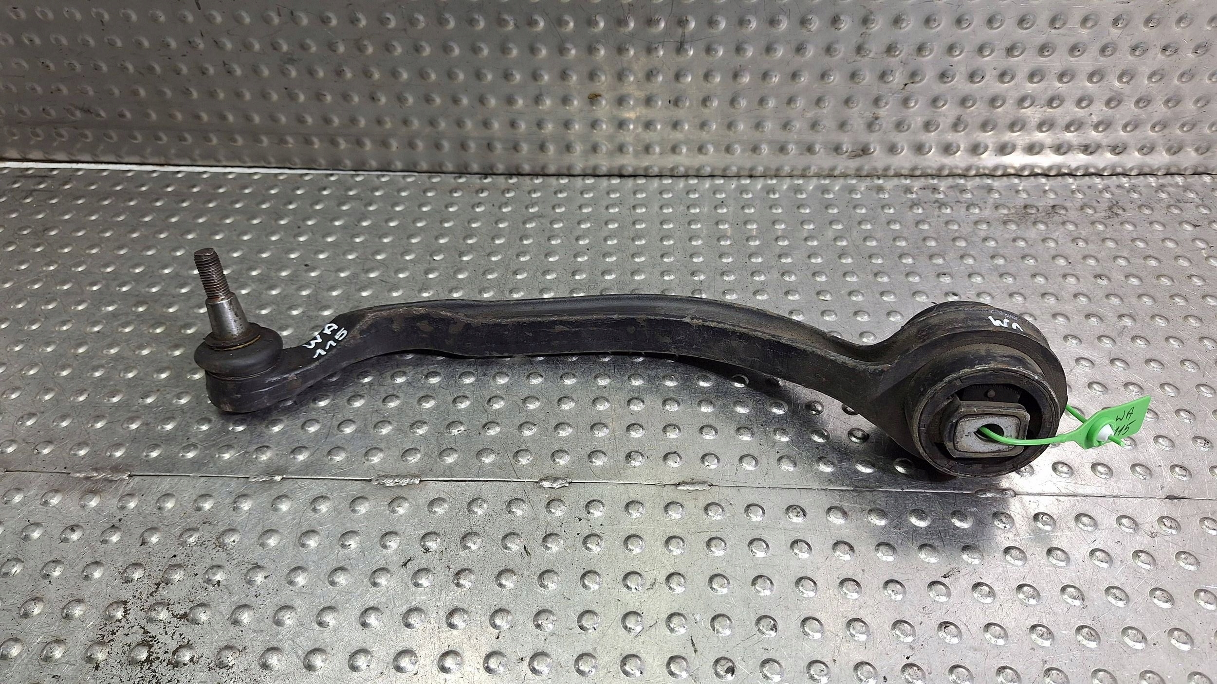 arm left front 8D0407695C AUDI A4 B5