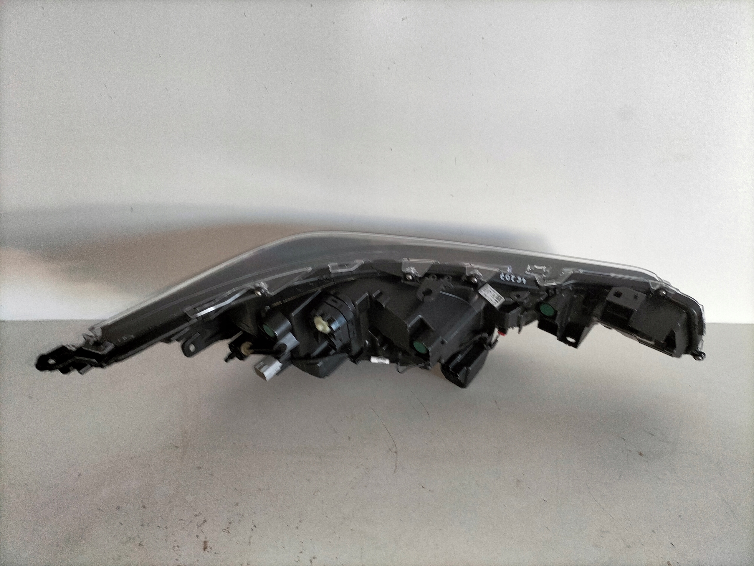 light front reflektor left TOYOTA COROLLA E21 18-22 HB/KOMBI FULL LED
